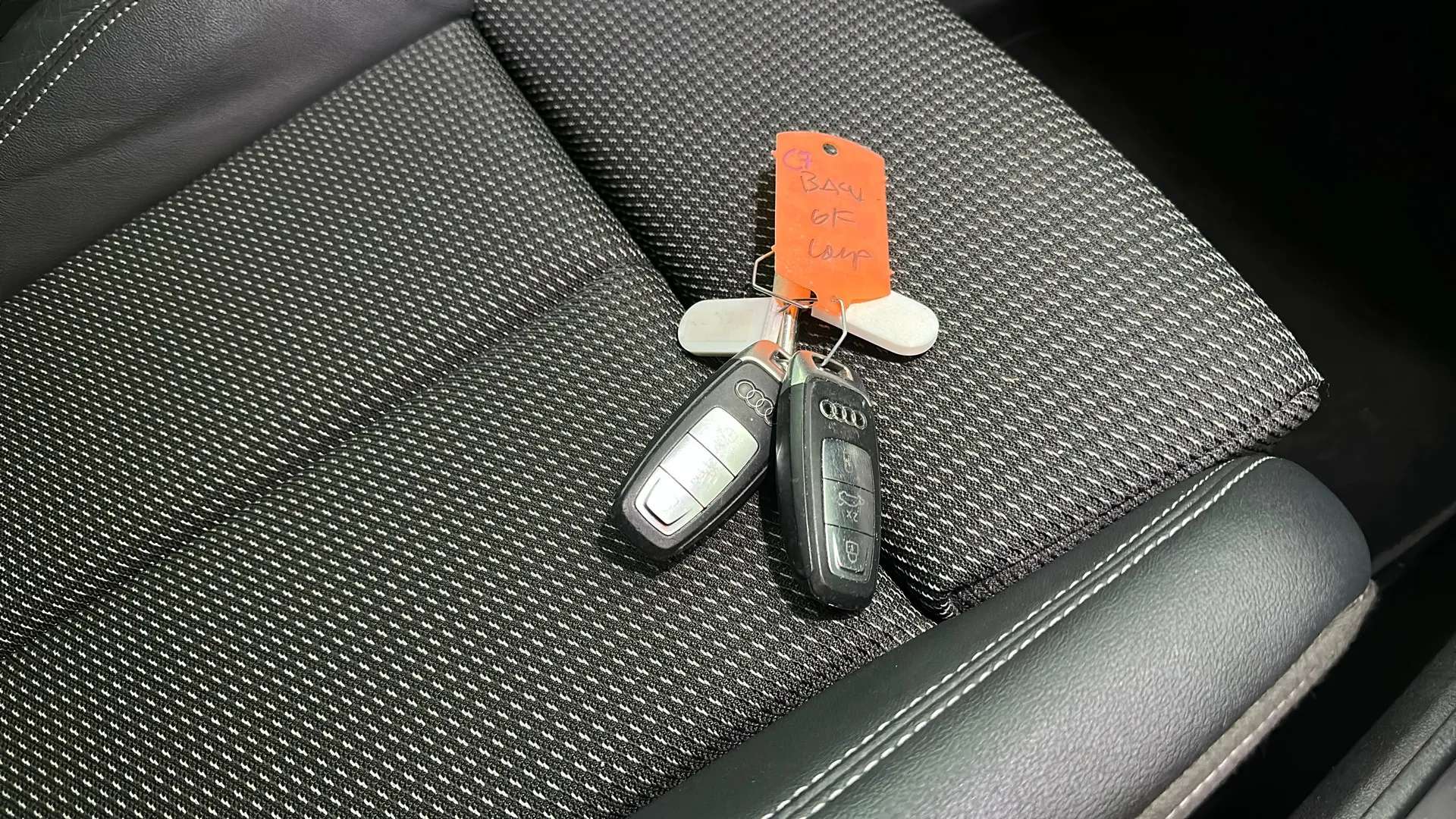 2021 AUDI Q4 2021 AUDI Q4