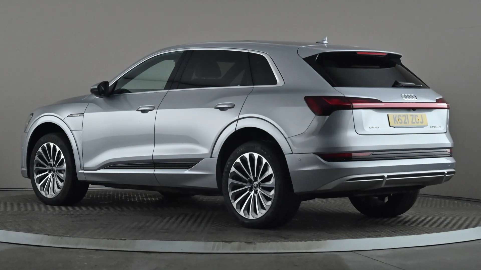 A 2021 AUDI E-TRON 230kW 50 Quattro 71kWh S Line Auto A 2021 AUDI E-TRON 230kW 50 Quattro 71kWh S Line Auto