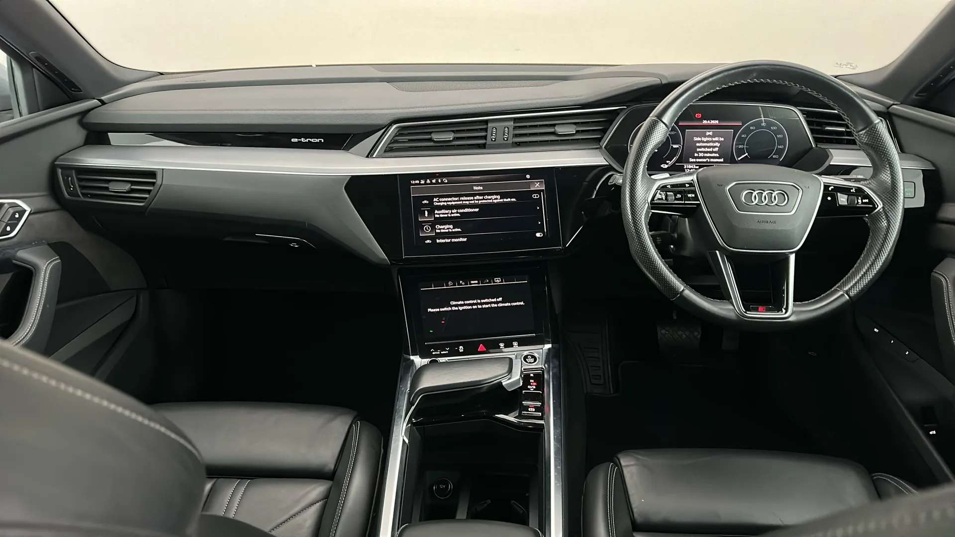 2021 AUDI E-TRON 2021 AUDI E-TRON