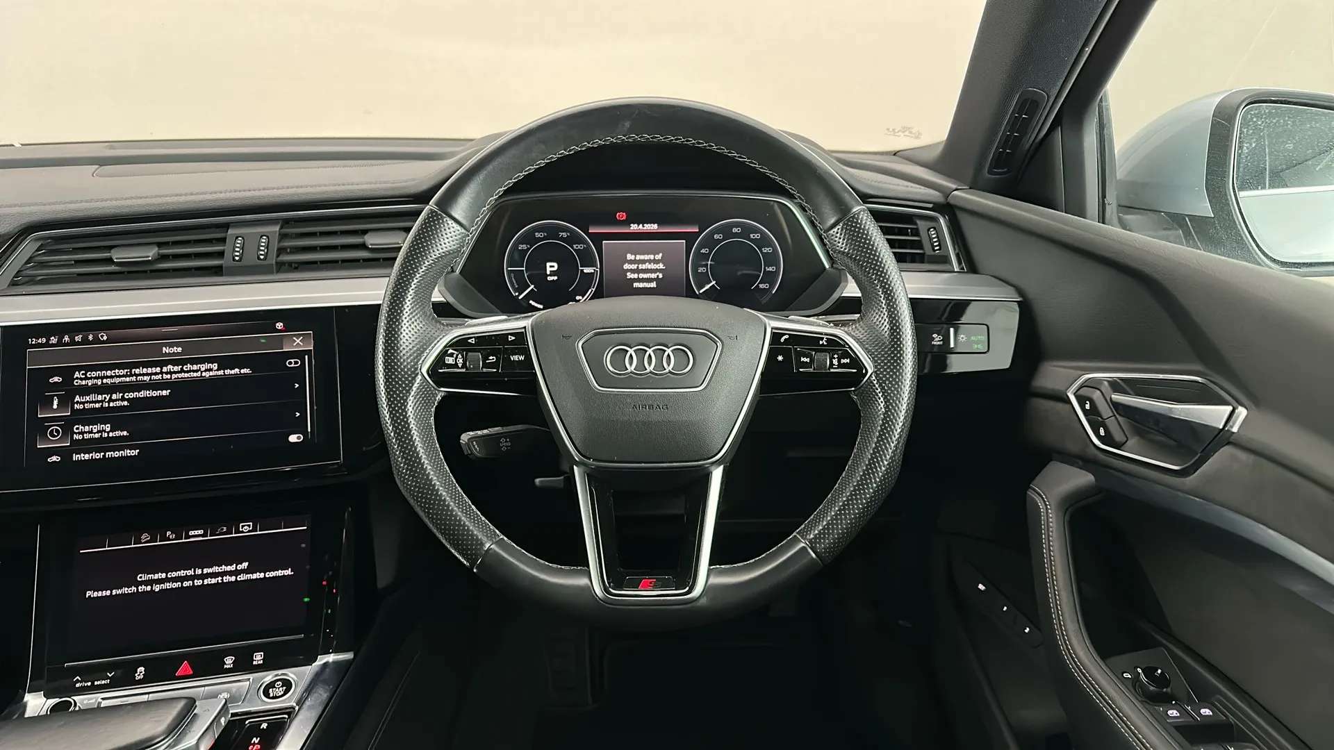 2021 AUDI E-TRON 2021 AUDI E-TRON