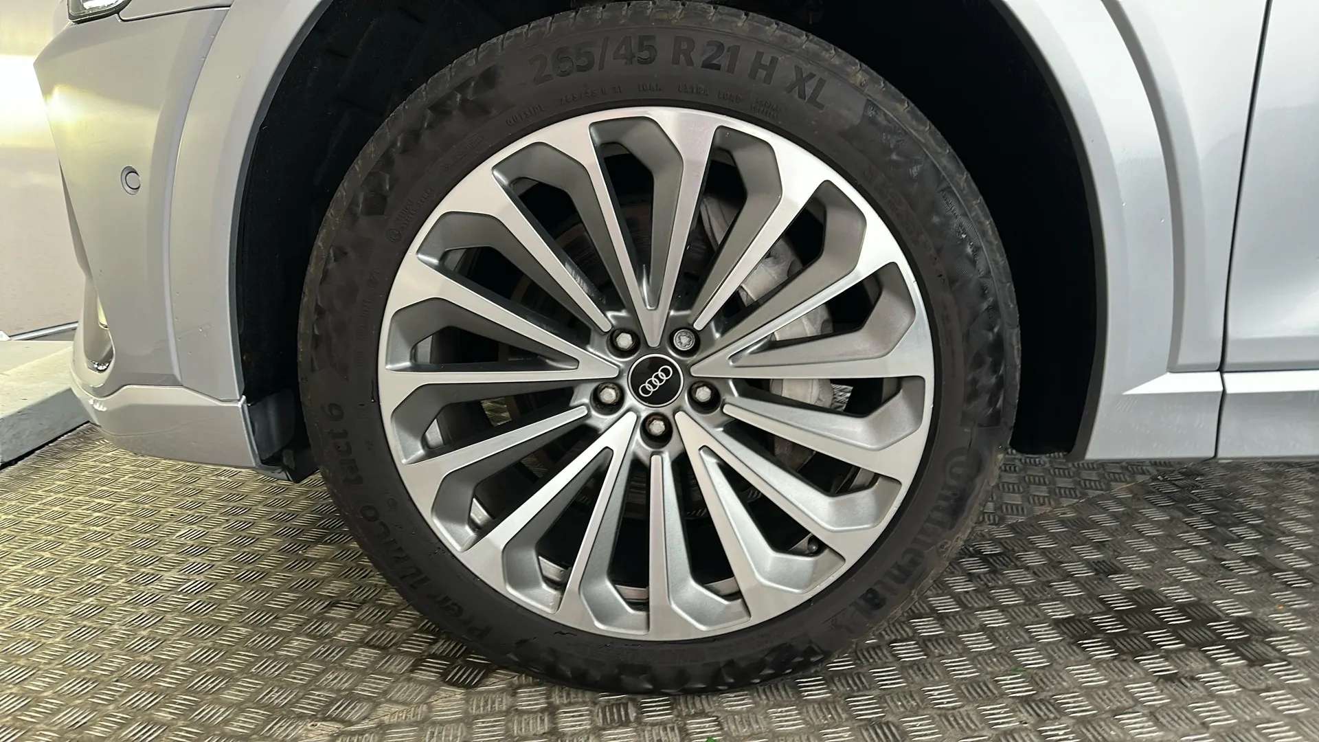 2021 AUDI E-TRON 2021 AUDI E-TRON