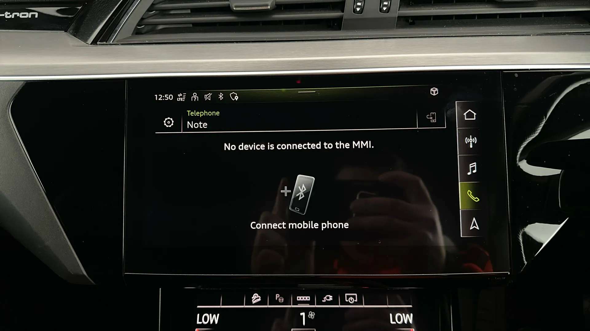 2021 AUDI E-TRON 2021 AUDI E-TRON