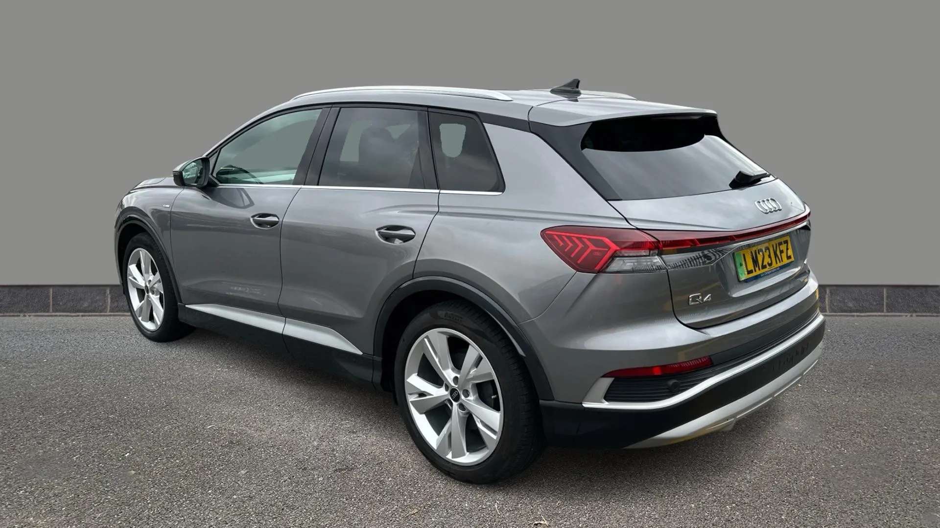 A 2023 AUDI Q4 150kW 40 82kWh S Line Auto A 2023 AUDI Q4 150kW 40 82kWh S Line Auto