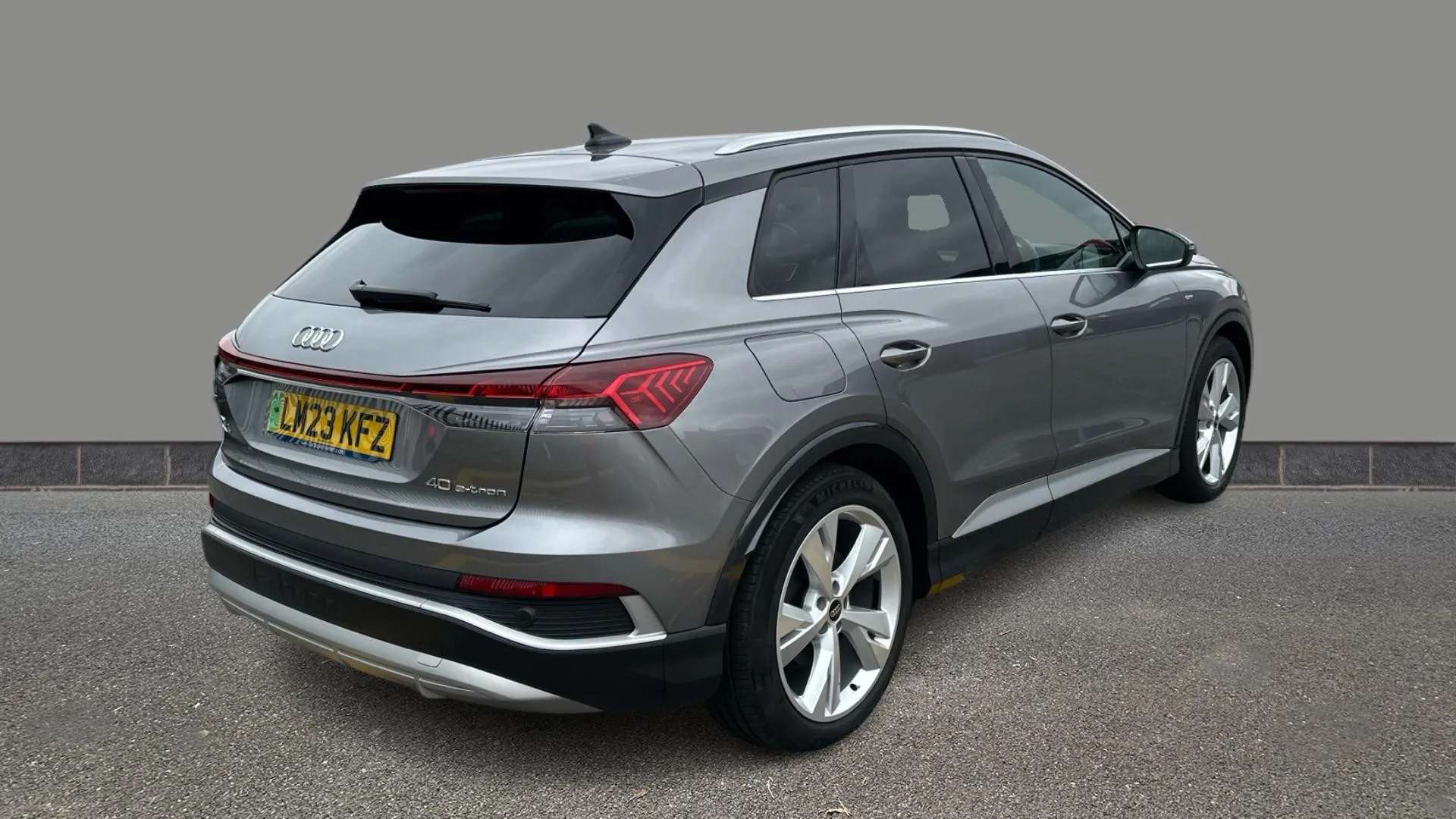 2023 AUDI Q4 2023 AUDI Q4