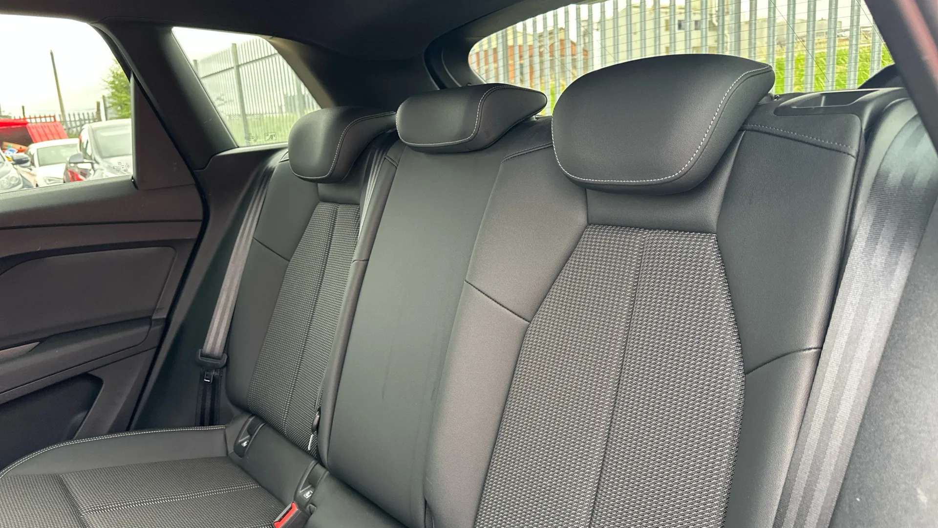 2023 AUDI Q4 2023 AUDI Q4
