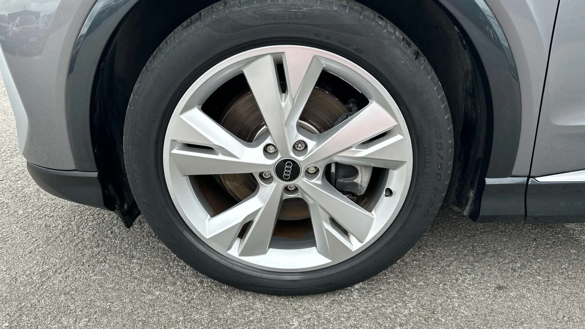 2023 AUDI Q4 2023 AUDI Q4