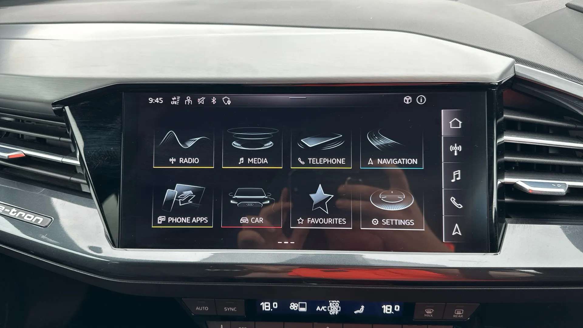 2023 AUDI Q4 2023 AUDI Q4
