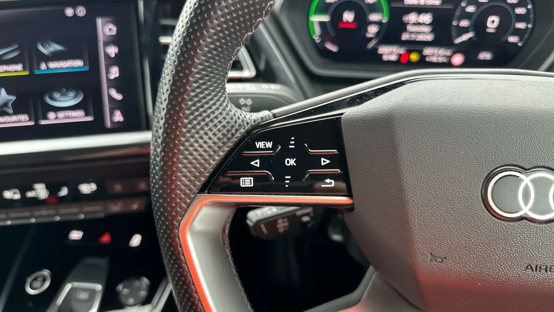 2023 AUDI Q4 2023 AUDI Q4