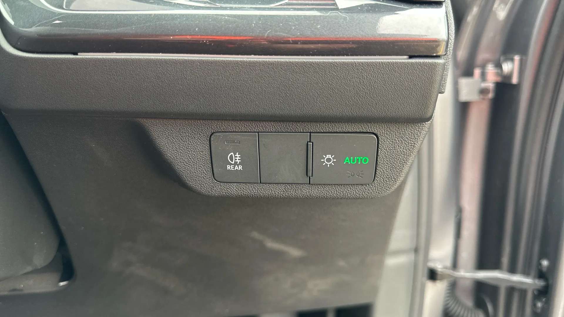 2023 AUDI Q4 2023 AUDI Q4