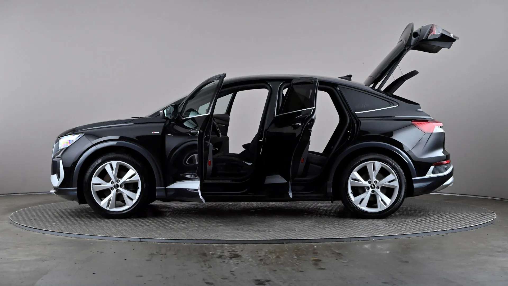 2022 AUDI Q4 2022 AUDI Q4