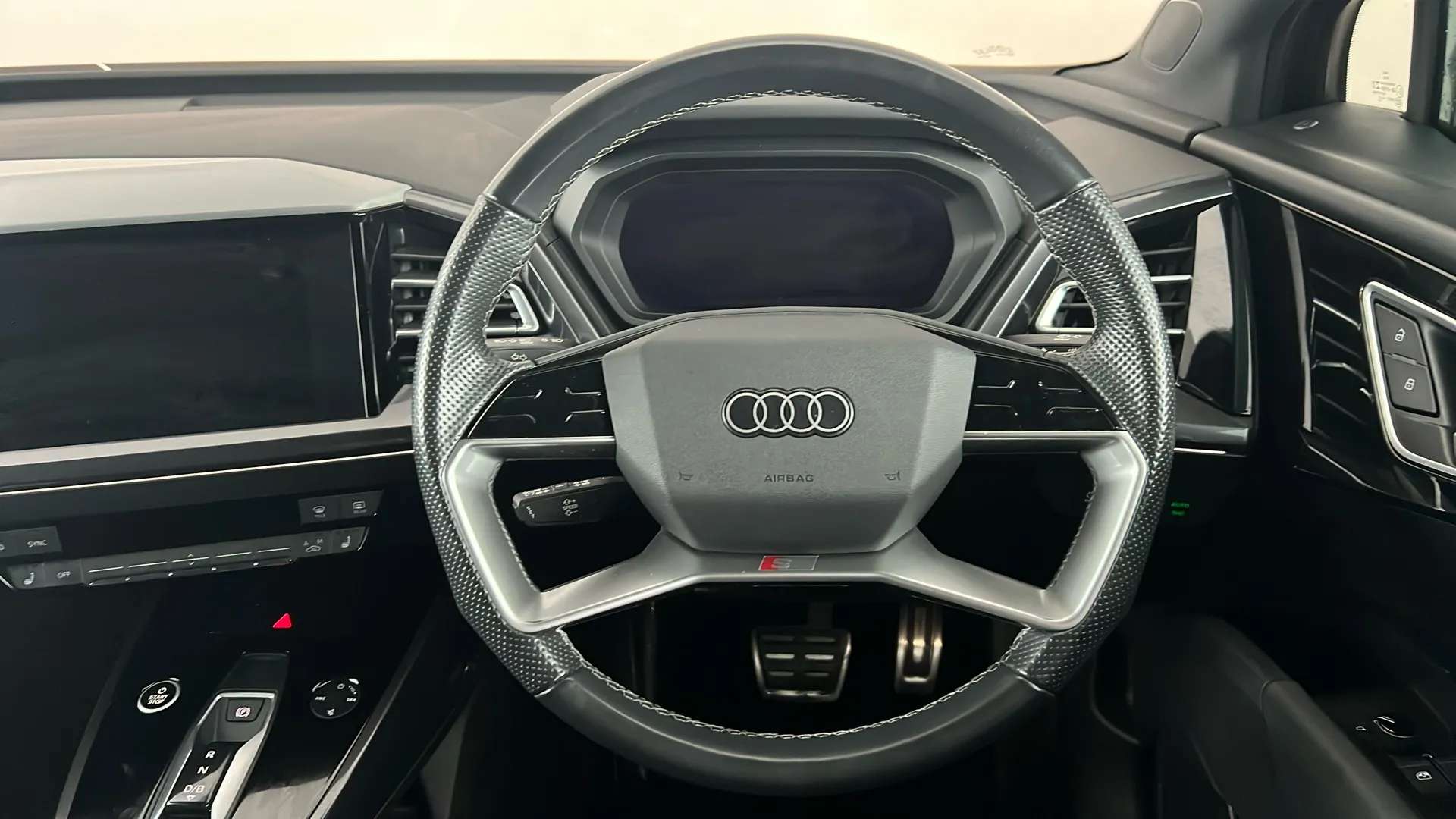 2022 AUDI Q4 2022 AUDI Q4