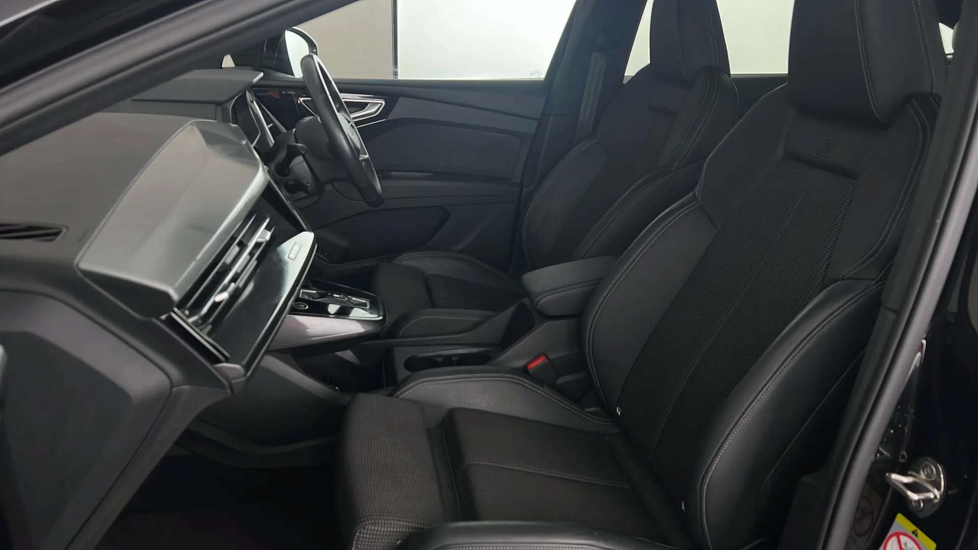 2022 AUDI Q4 2022 AUDI Q4