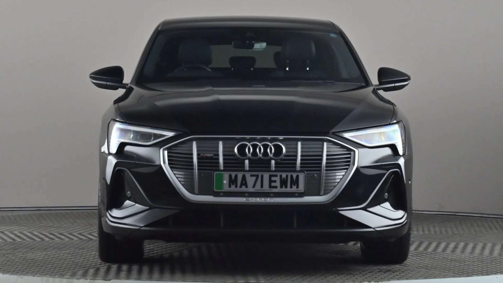 A 2021 AUDI E-TRON 230kW 50 Quattro 71kWh S Line Auto A 2021 AUDI E-TRON 230kW 50 Quattro 71kWh S Line Auto
