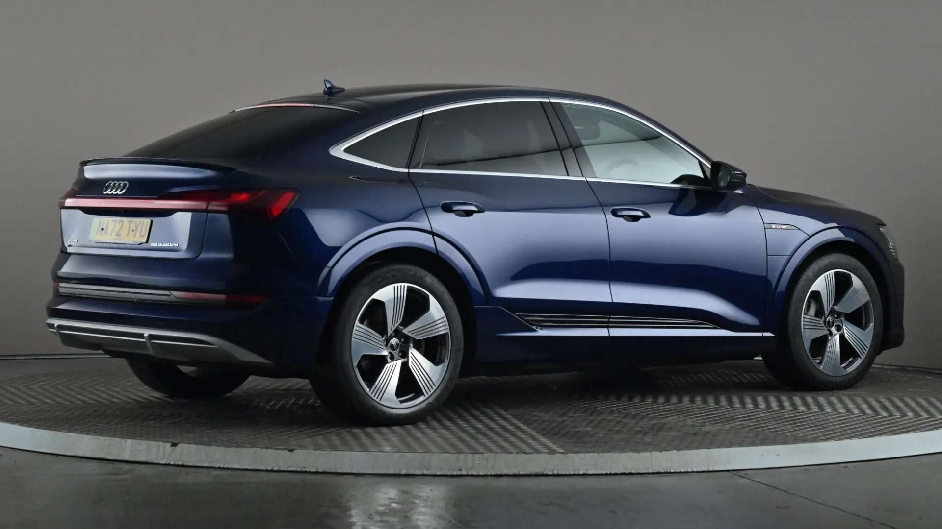 2022 AUDI E-TRON 2022 AUDI E-TRON