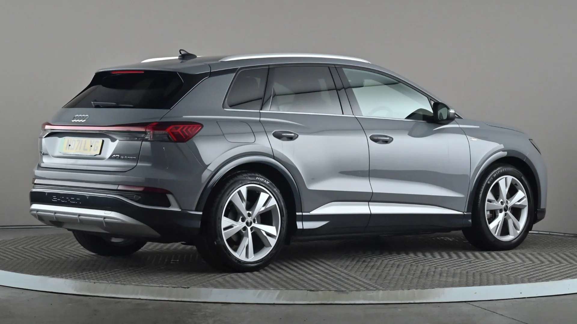 2021 AUDI Q4 2021 AUDI Q4