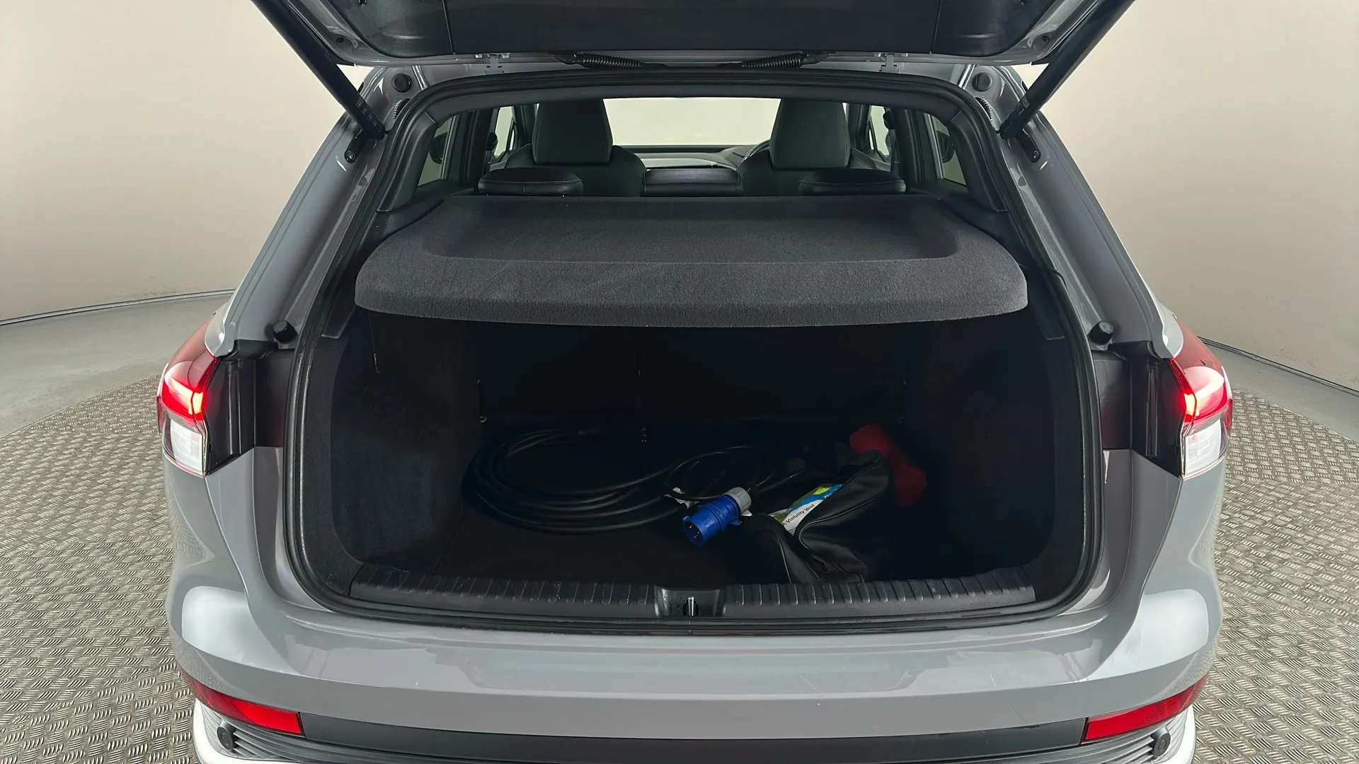 2021 AUDI Q4 2021 AUDI Q4