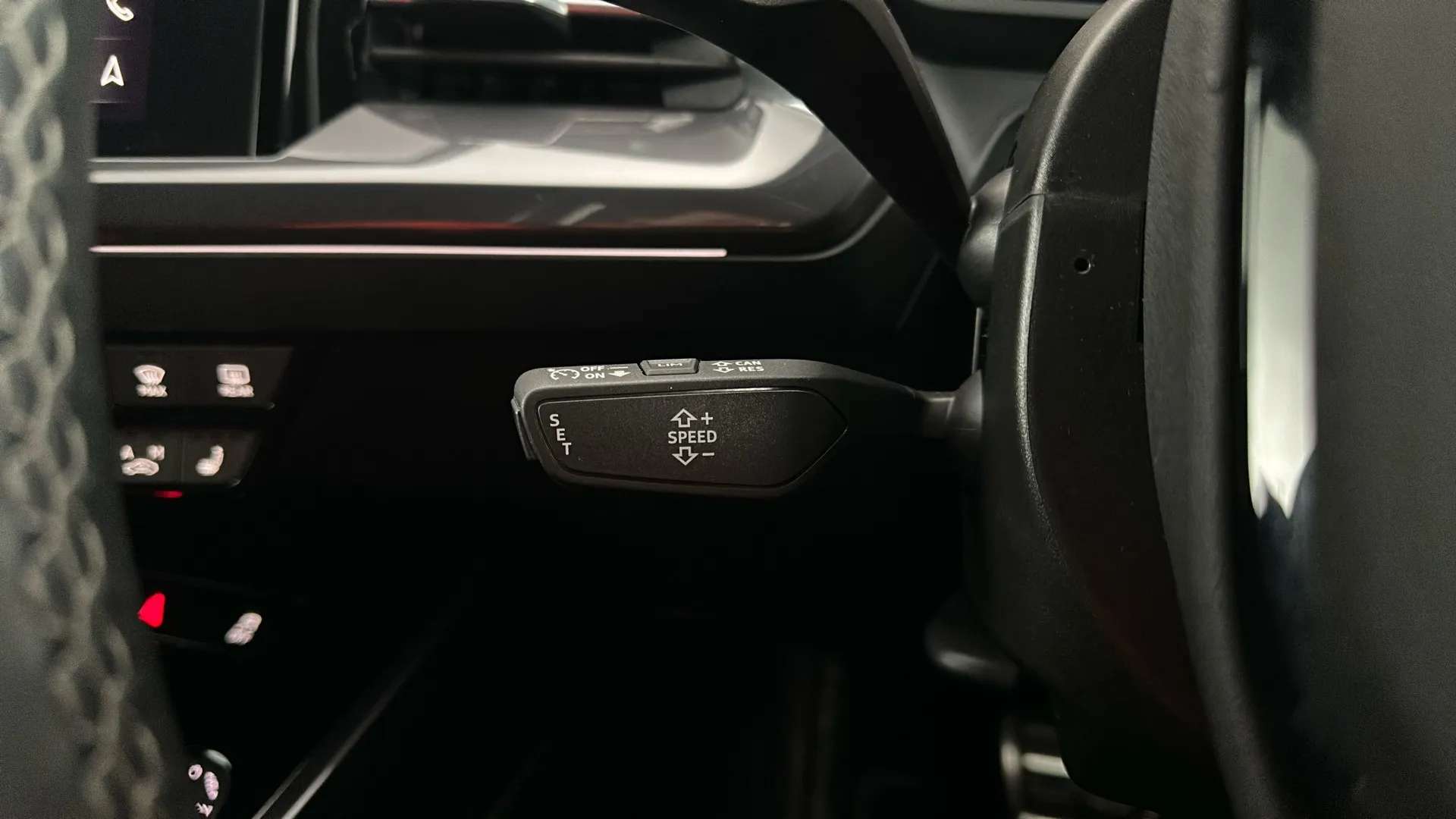 2021 AUDI Q4 2021 AUDI Q4