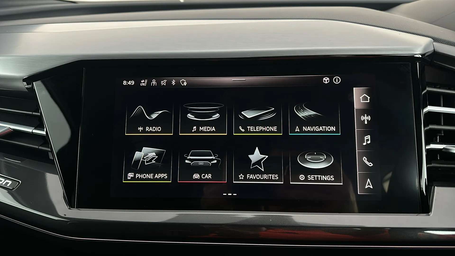 2021 AUDI Q4 2021 AUDI Q4