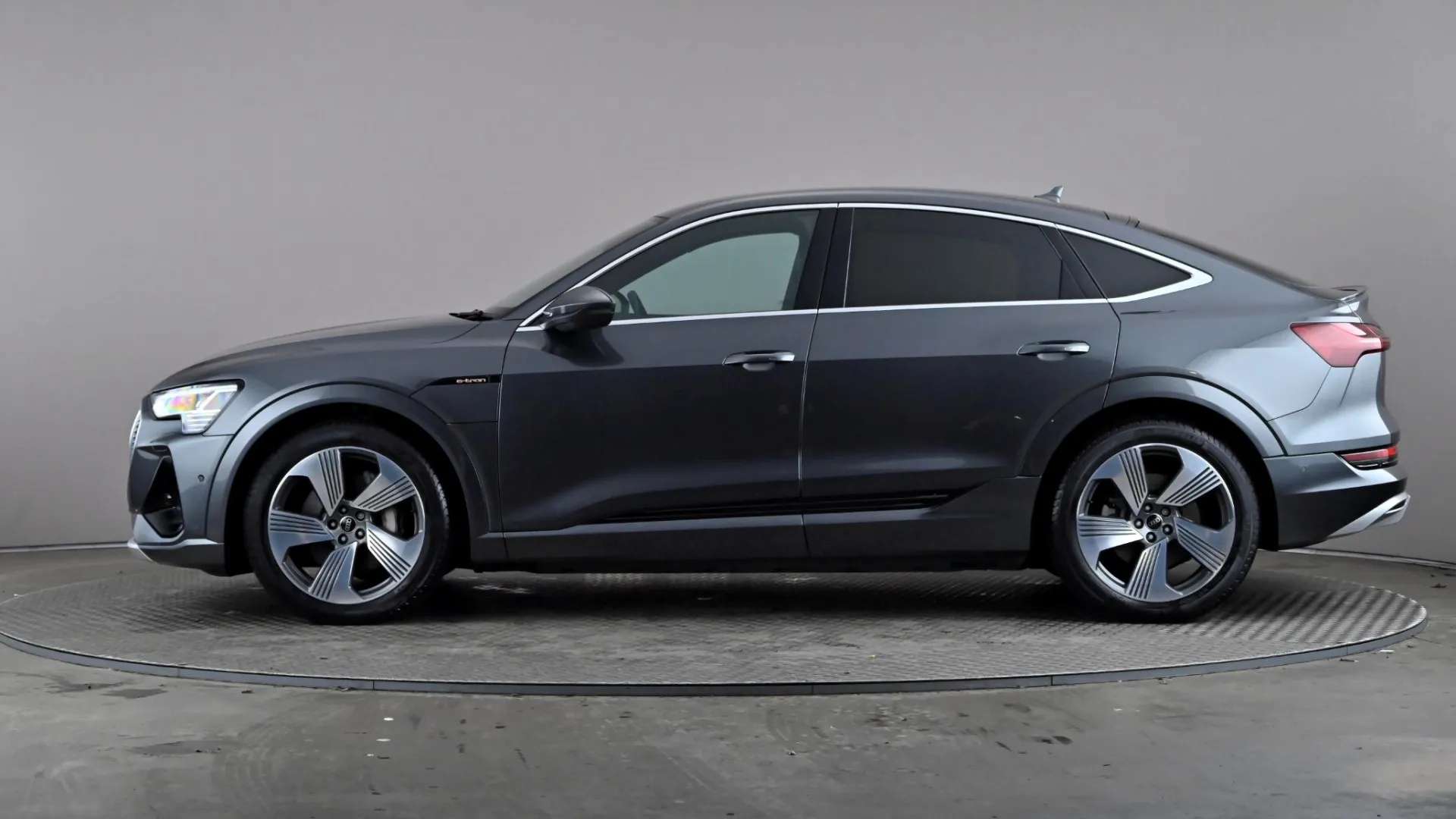 A 2022 AUDI E-TRON 300kW 55 Quattro 95kWh S Line Auto A 2022 AUDI E-TRON 300kW 55 Quattro 95kWh S Line Auto