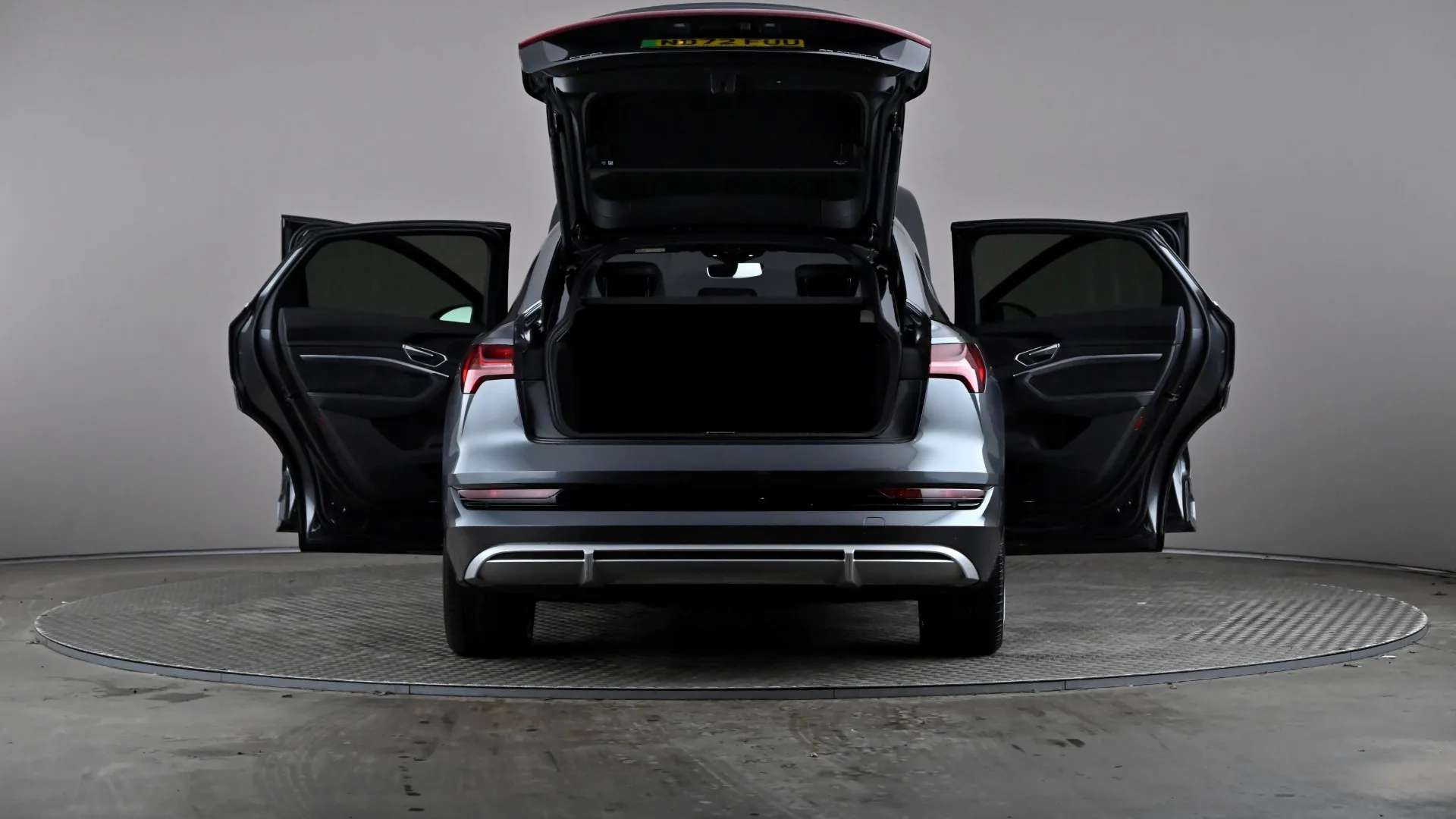 2022 AUDI E-TRON 2022 AUDI E-TRON