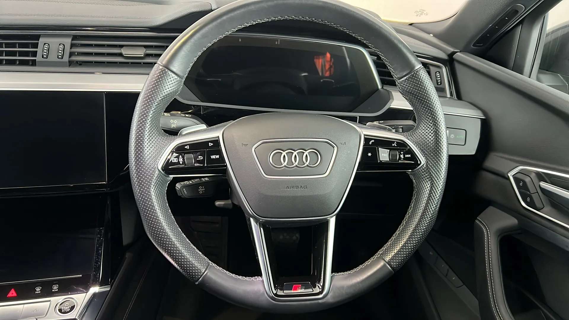 2022 AUDI E-TRON 2022 AUDI E-TRON