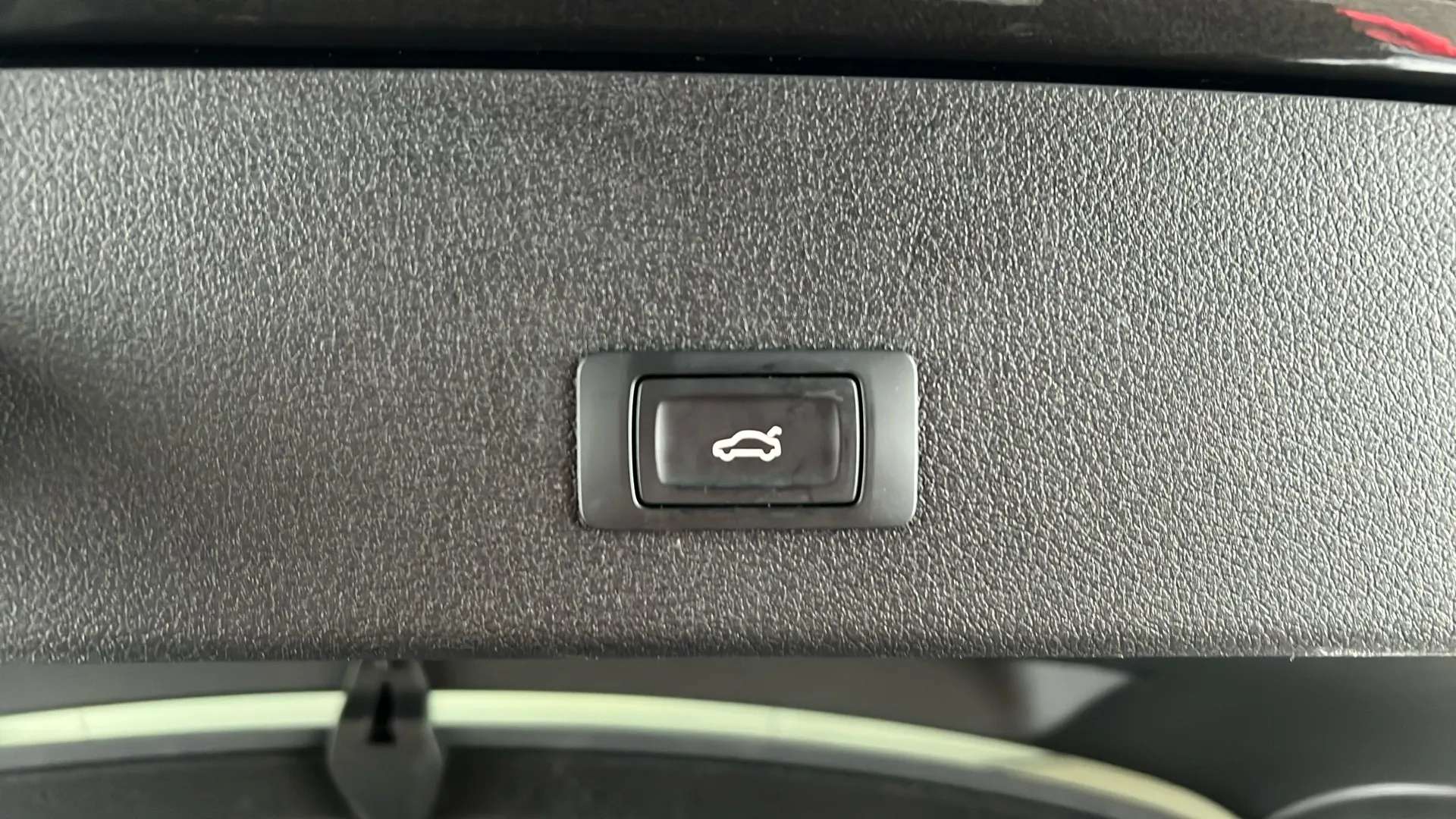 2022 AUDI E-TRON 2022 AUDI E-TRON