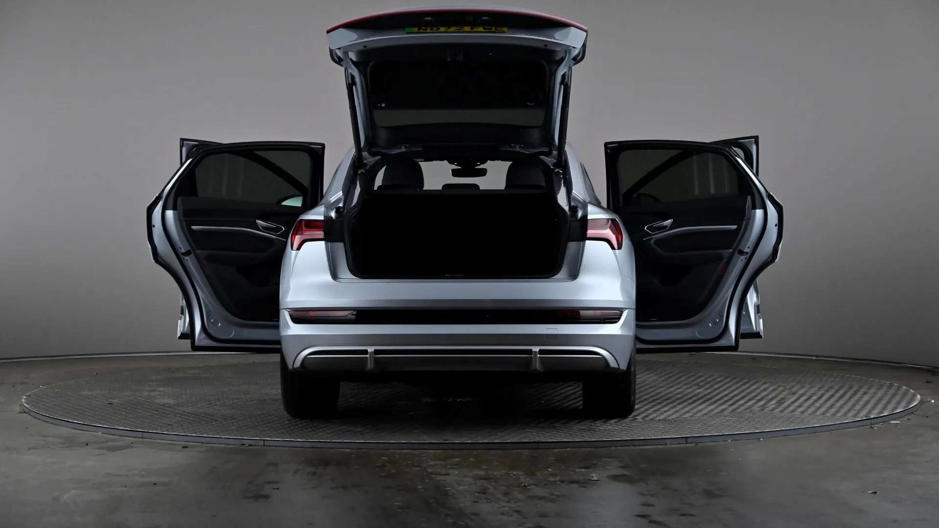 2022 AUDI E-TRON 2022 AUDI E-TRON