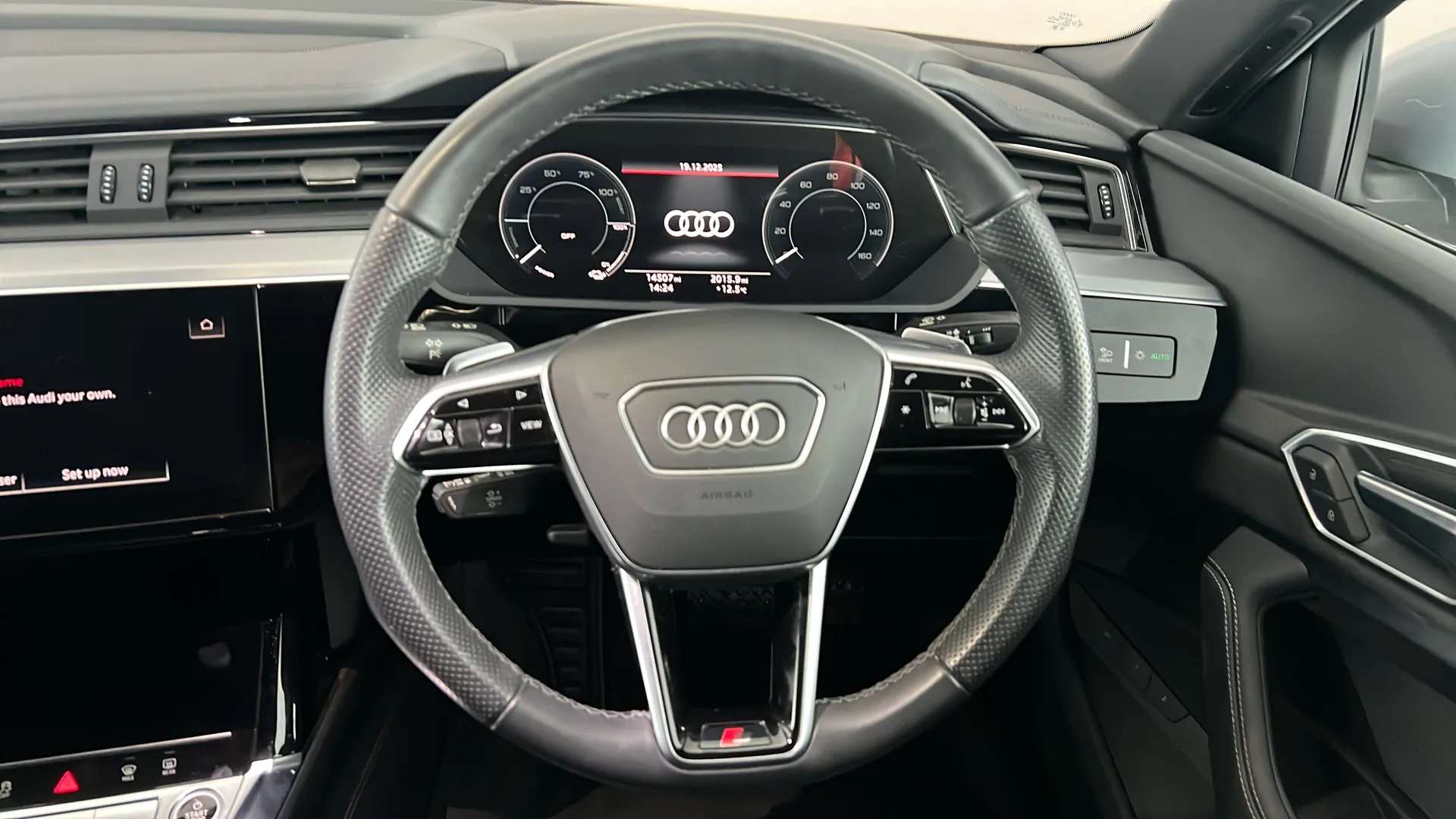 2022 AUDI E-TRON 2022 AUDI E-TRON