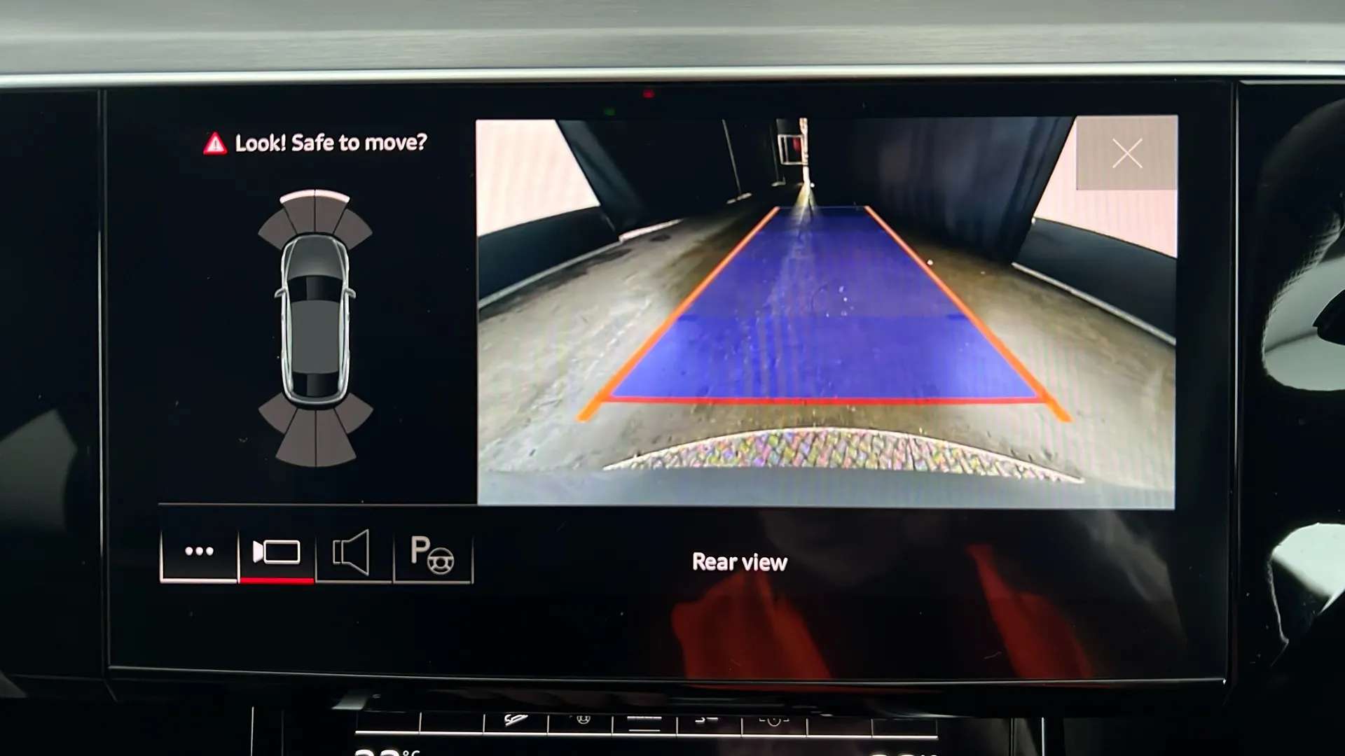 2022 AUDI E-TRON 2022 AUDI E-TRON