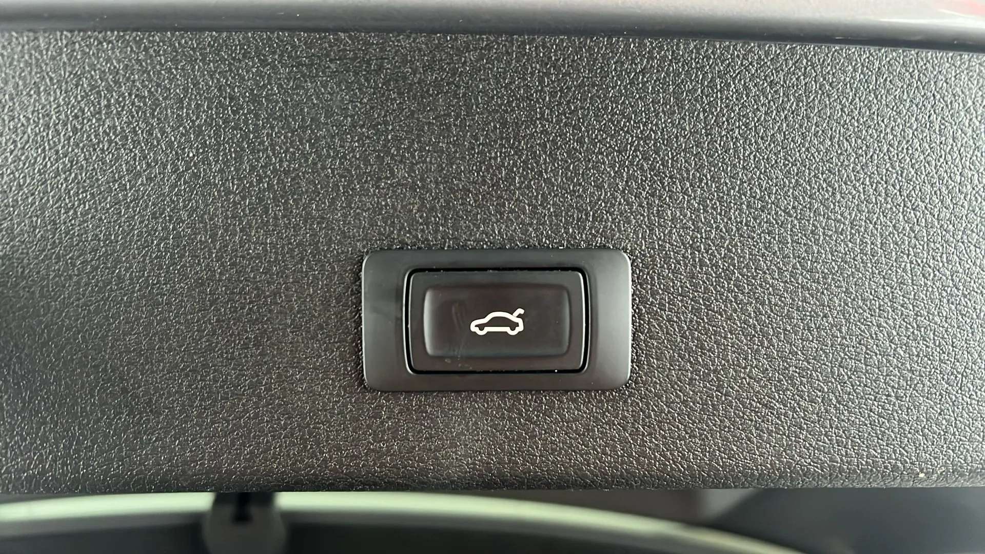 2022 AUDI E-TRON 2022 AUDI E-TRON