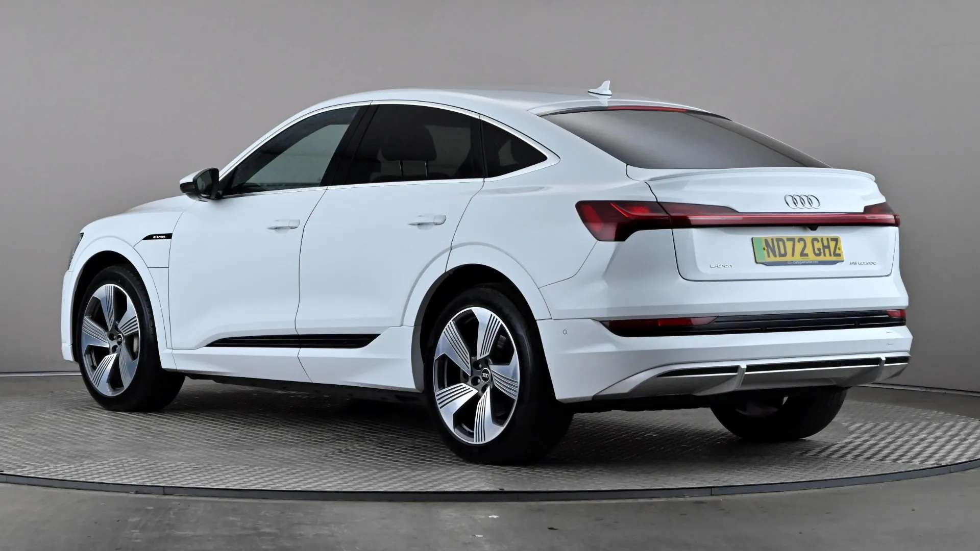 A 2022 AUDI E-TRON 300kW 55 Quattro 95kWh S Line Auto A 2022 AUDI E-TRON 300kW 55 Quattro 95kWh S Line Auto