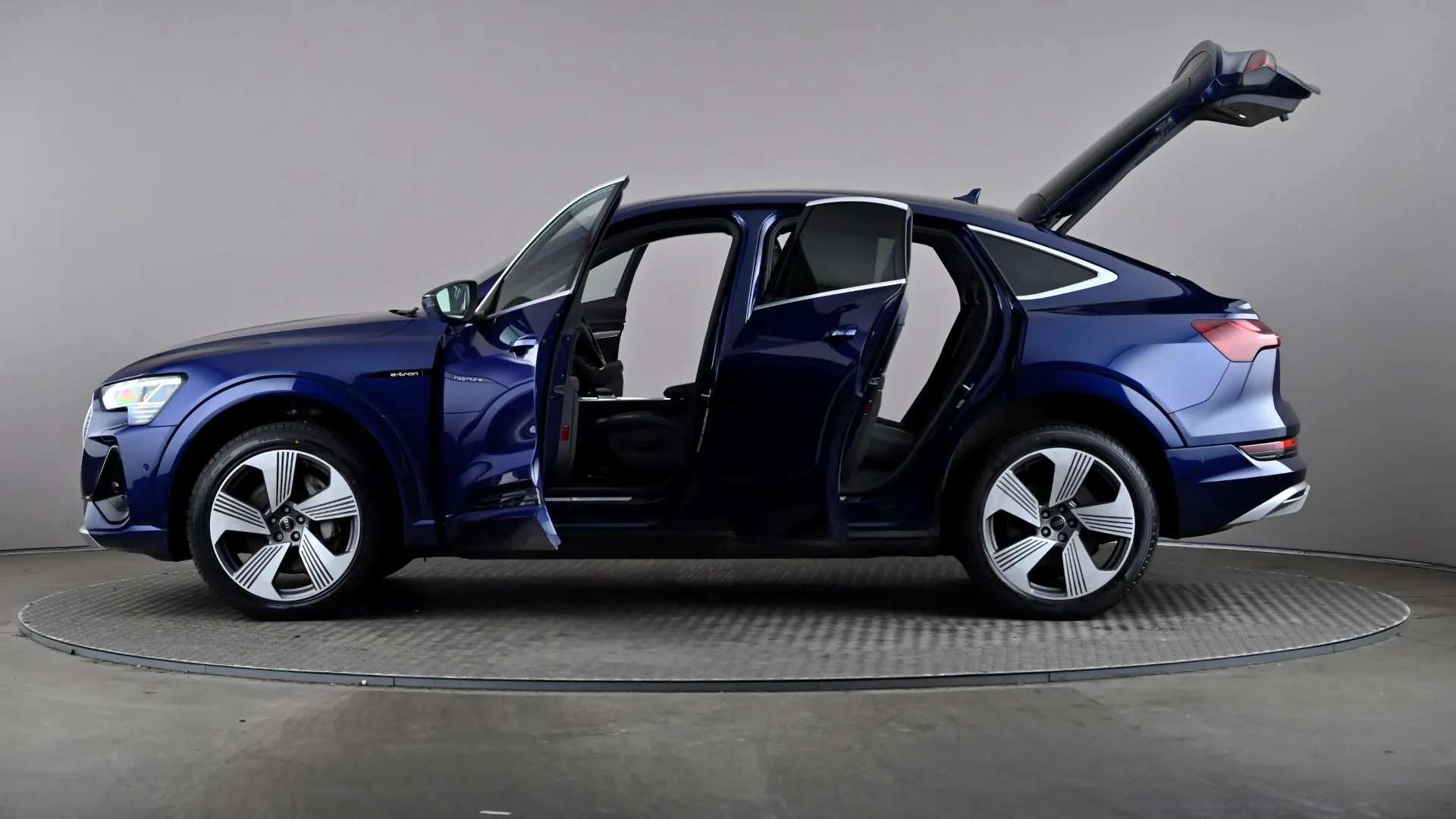 2023 AUDI E-TRON 2023 AUDI E-TRON