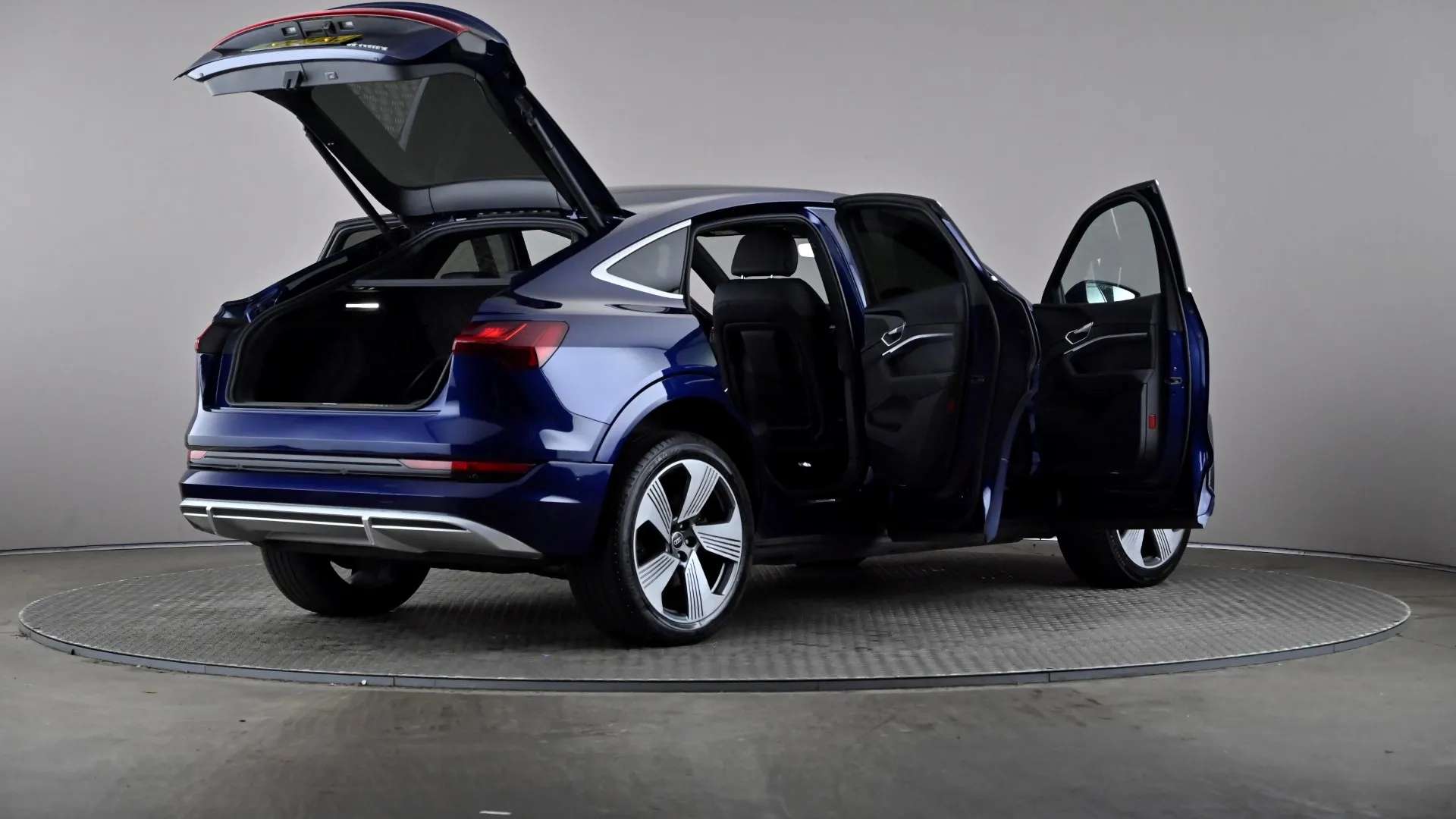 2023 AUDI E-TRON 2023 AUDI E-TRON