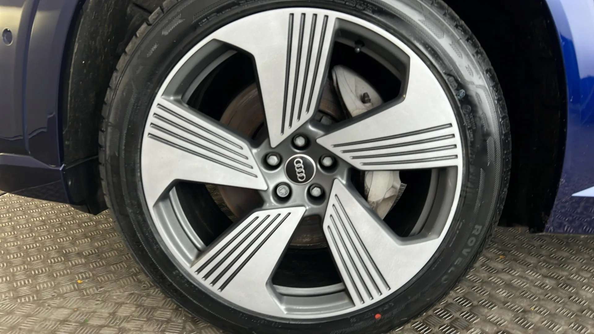 2023 AUDI E-TRON 2023 AUDI E-TRON