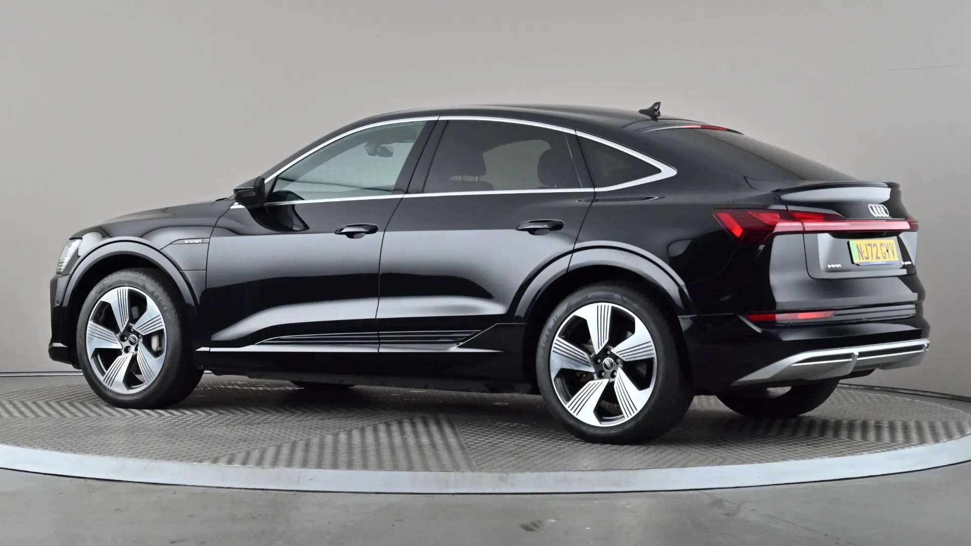 A 2022 AUDI E-TRON 300kW 55 Quattro 95kWh S Line Auto A 2022 AUDI E-TRON 300kW 55 Quattro 95kWh S Line Auto