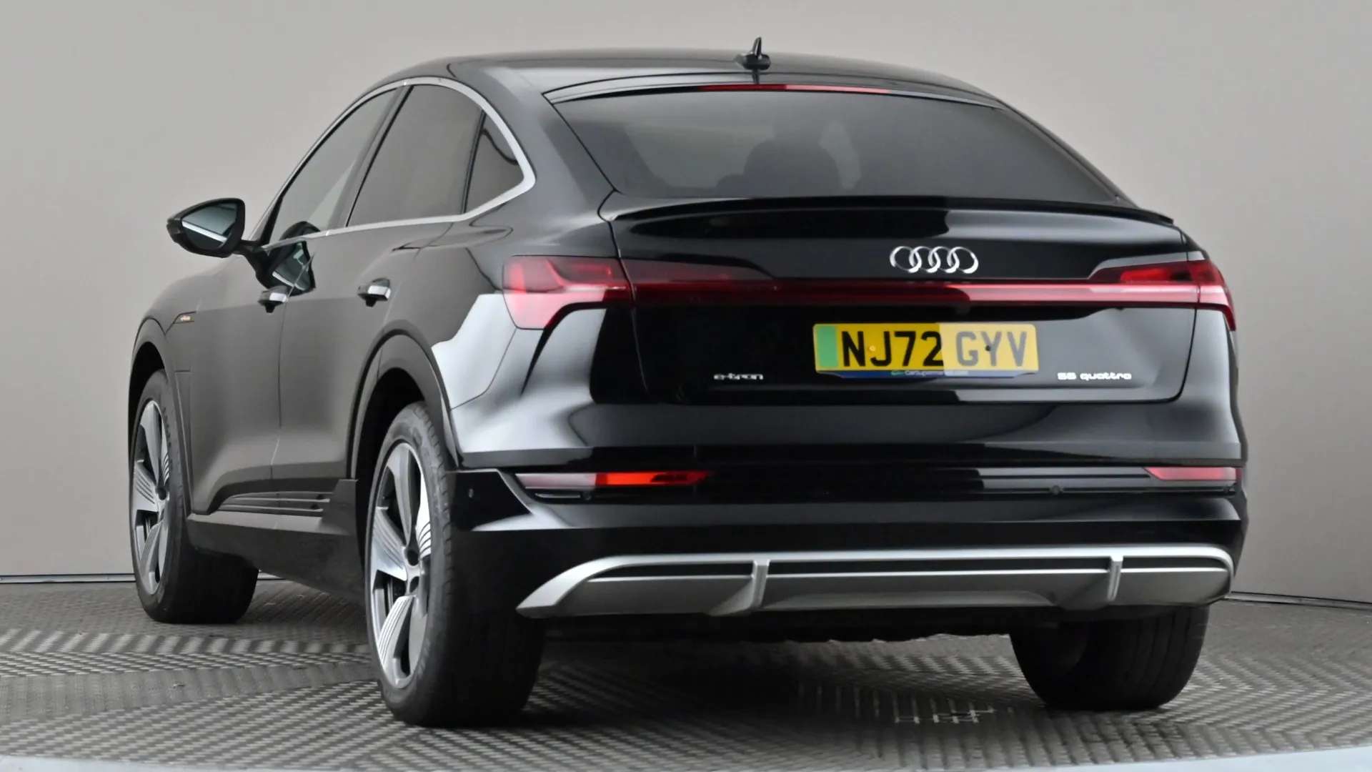 2022 AUDI E-TRON 2022 AUDI E-TRON