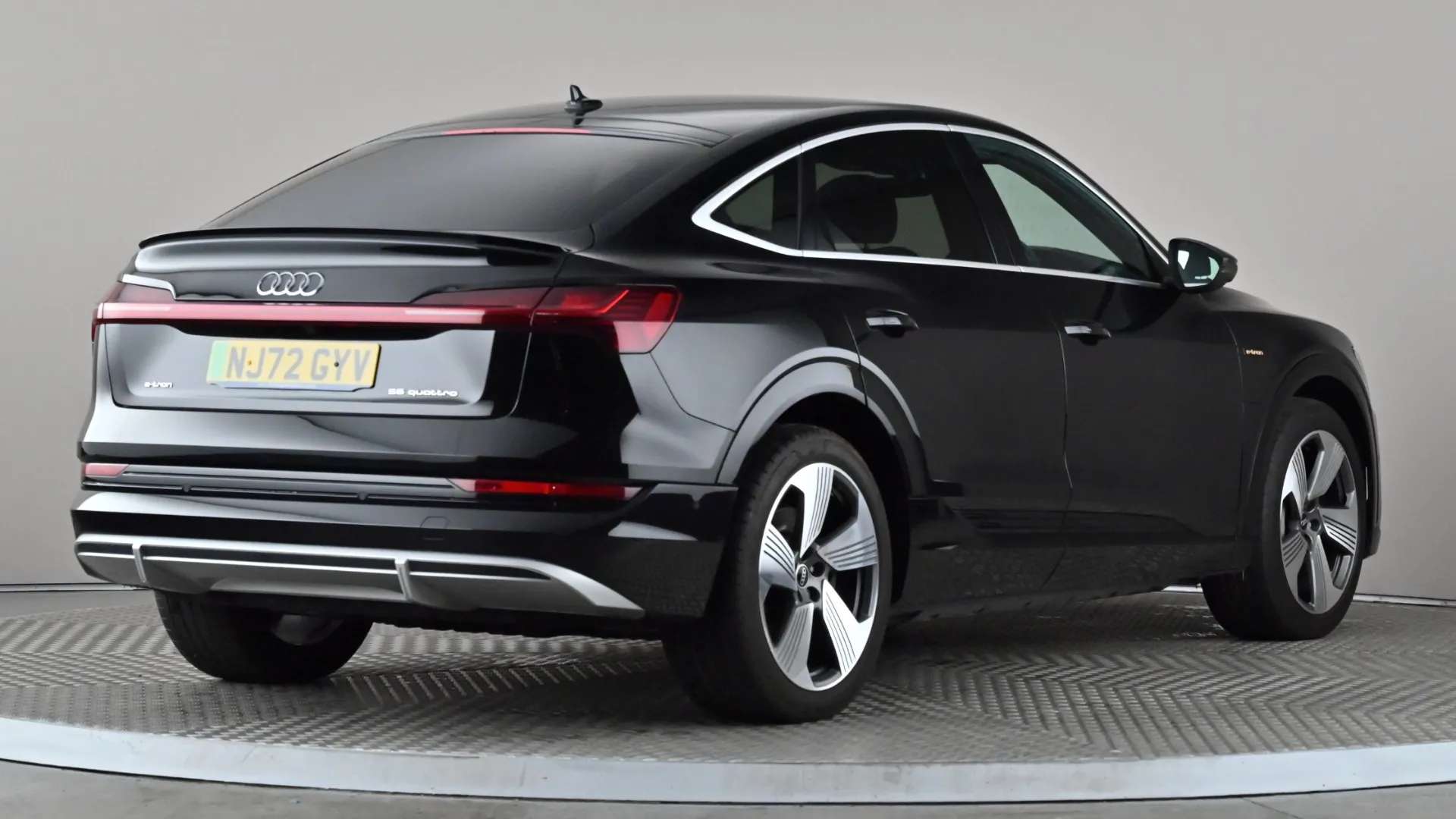 2022 AUDI E-TRON 2022 AUDI E-TRON