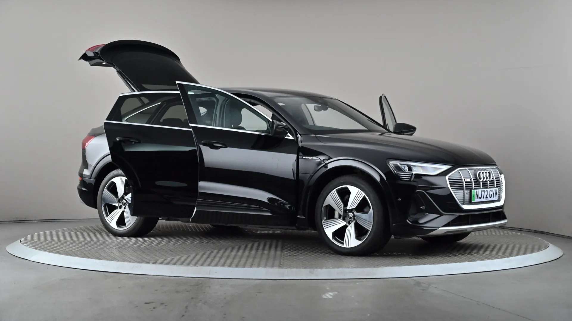 2022 AUDI E-TRON 2022 AUDI E-TRON