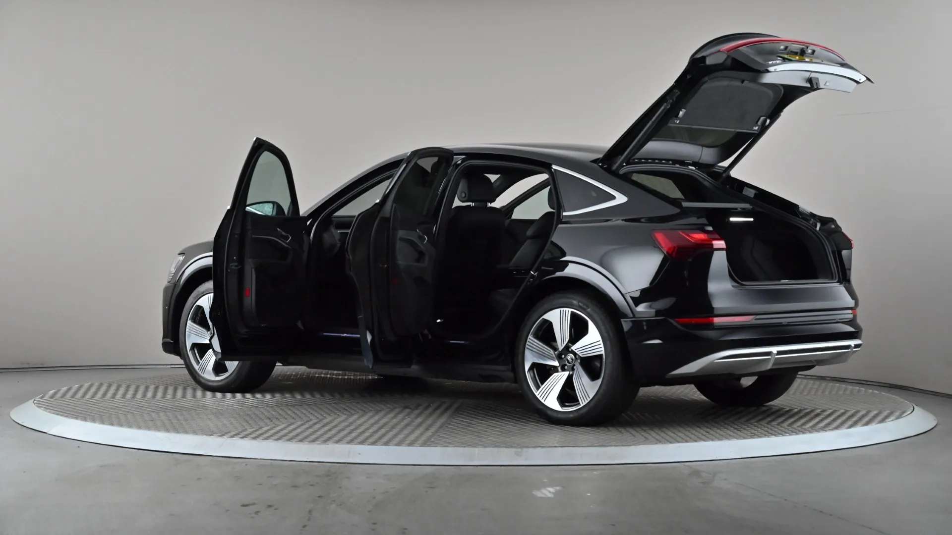 2022 AUDI E-TRON 2022 AUDI E-TRON