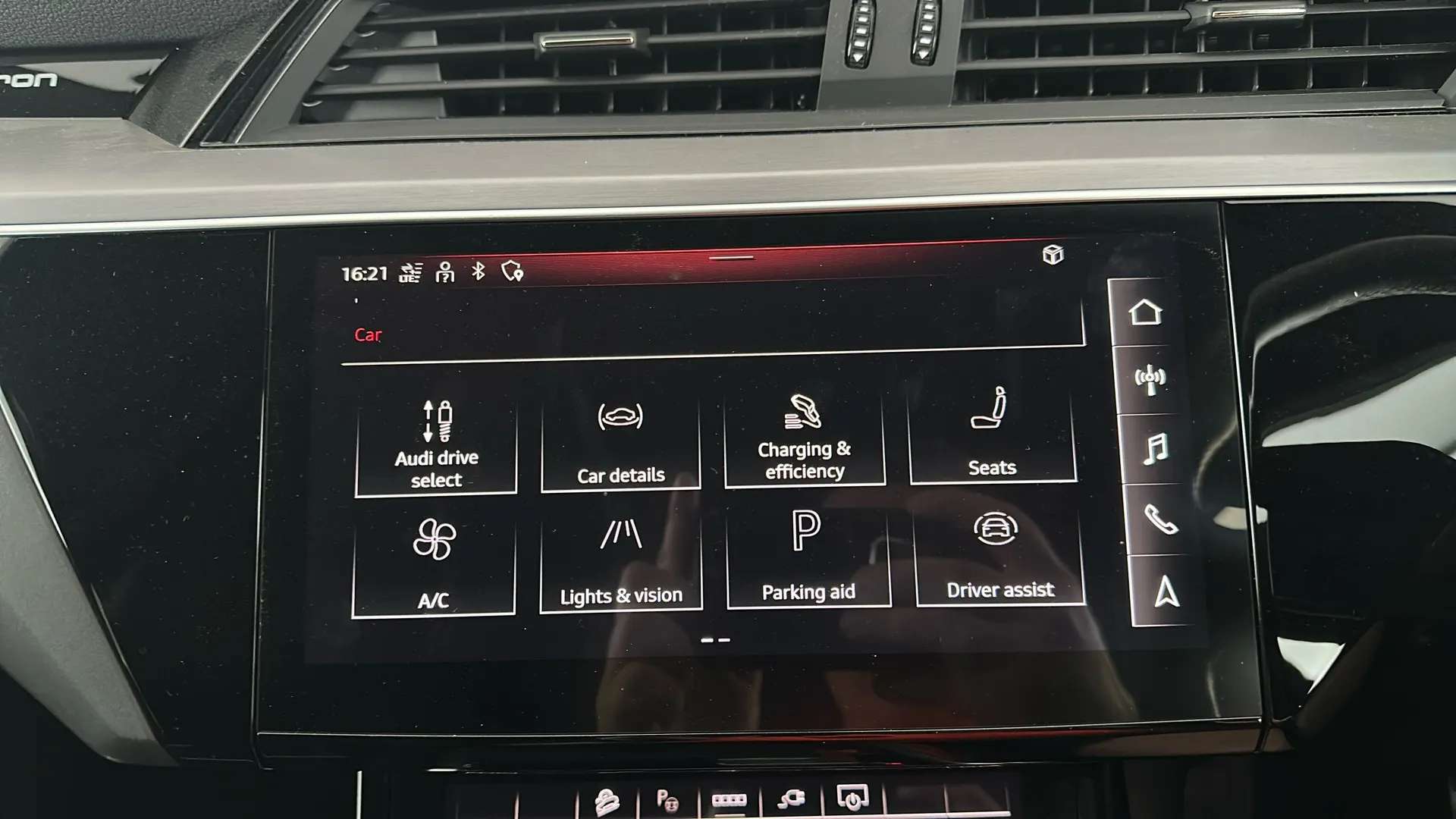 2022 AUDI E-TRON 2022 AUDI E-TRON
