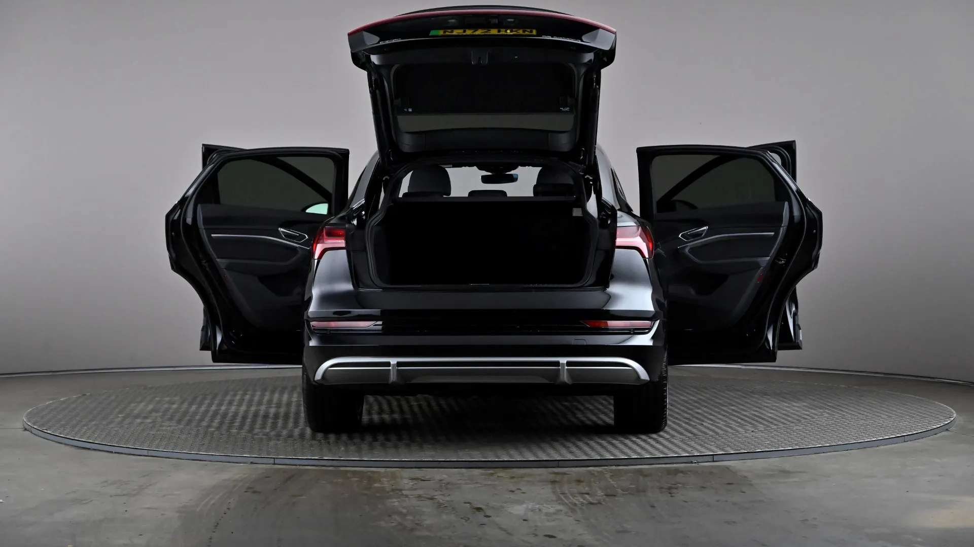 2022 AUDI E-TRON 2022 AUDI E-TRON