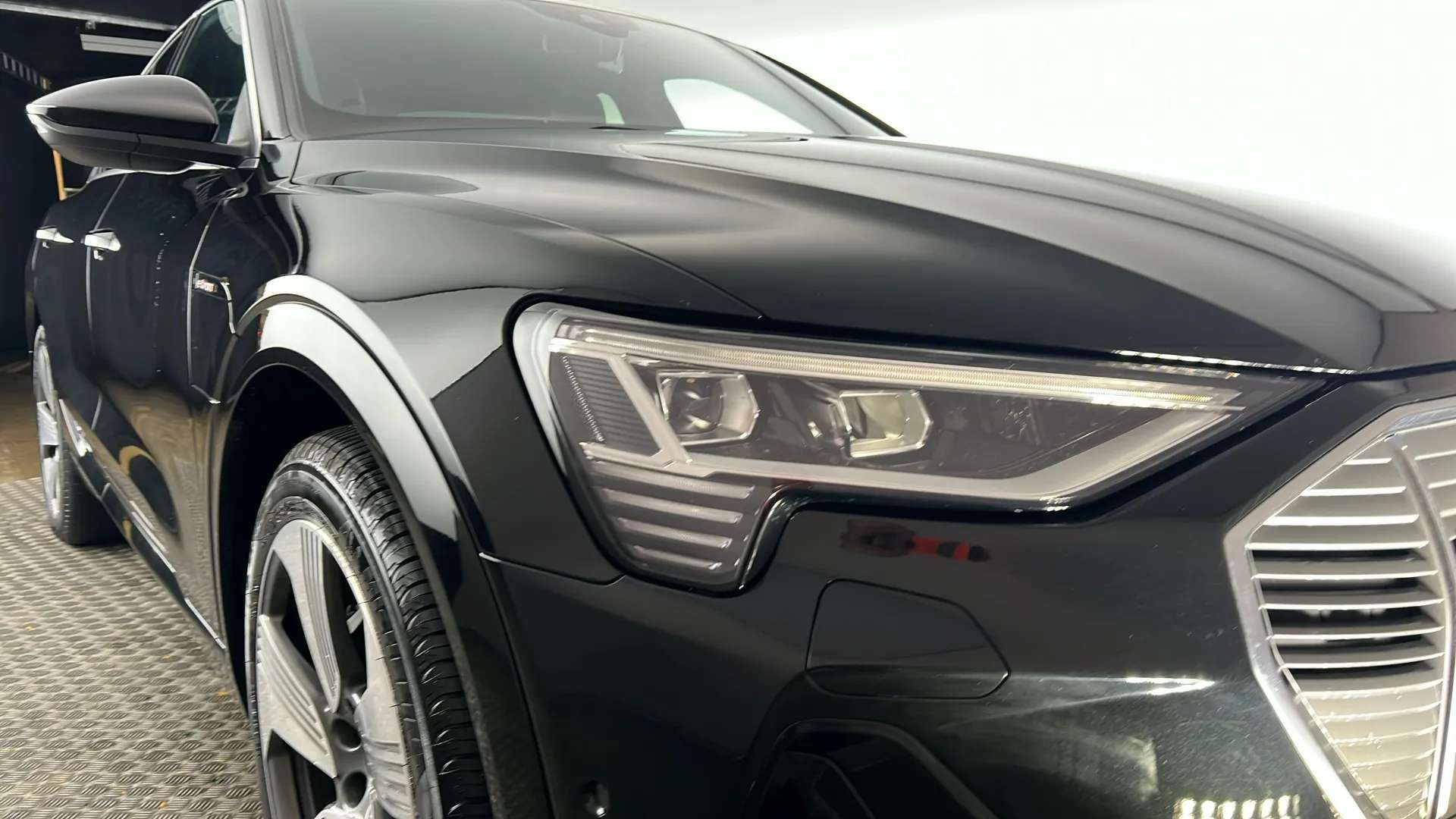 2022 AUDI E-TRON 2022 AUDI E-TRON