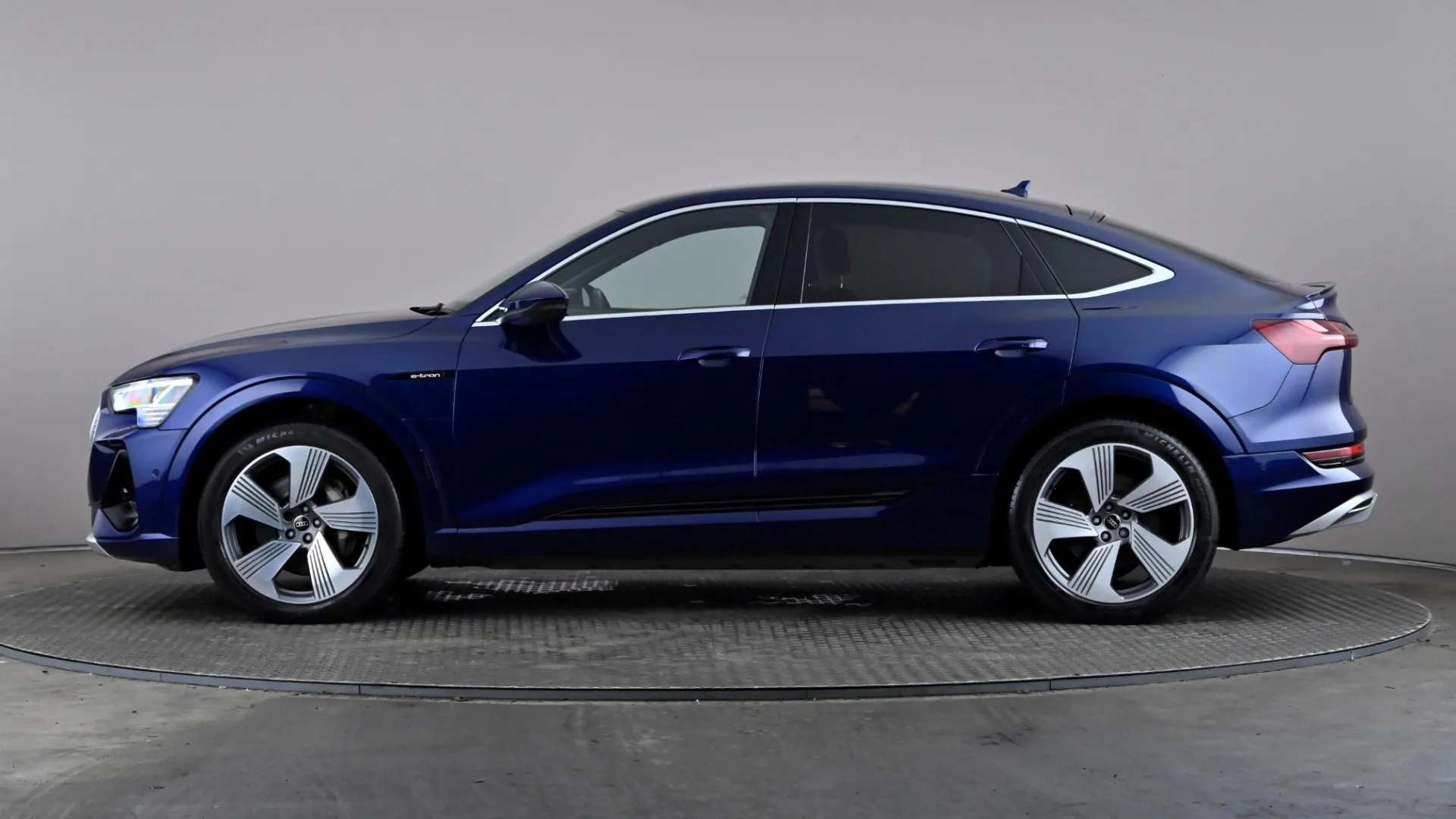A 2022 AUDI E-TRON 300kW 55 Quattro 95kWh S Line Auto A 2022 AUDI E-TRON 300kW 55 Quattro 95kWh S Line Auto