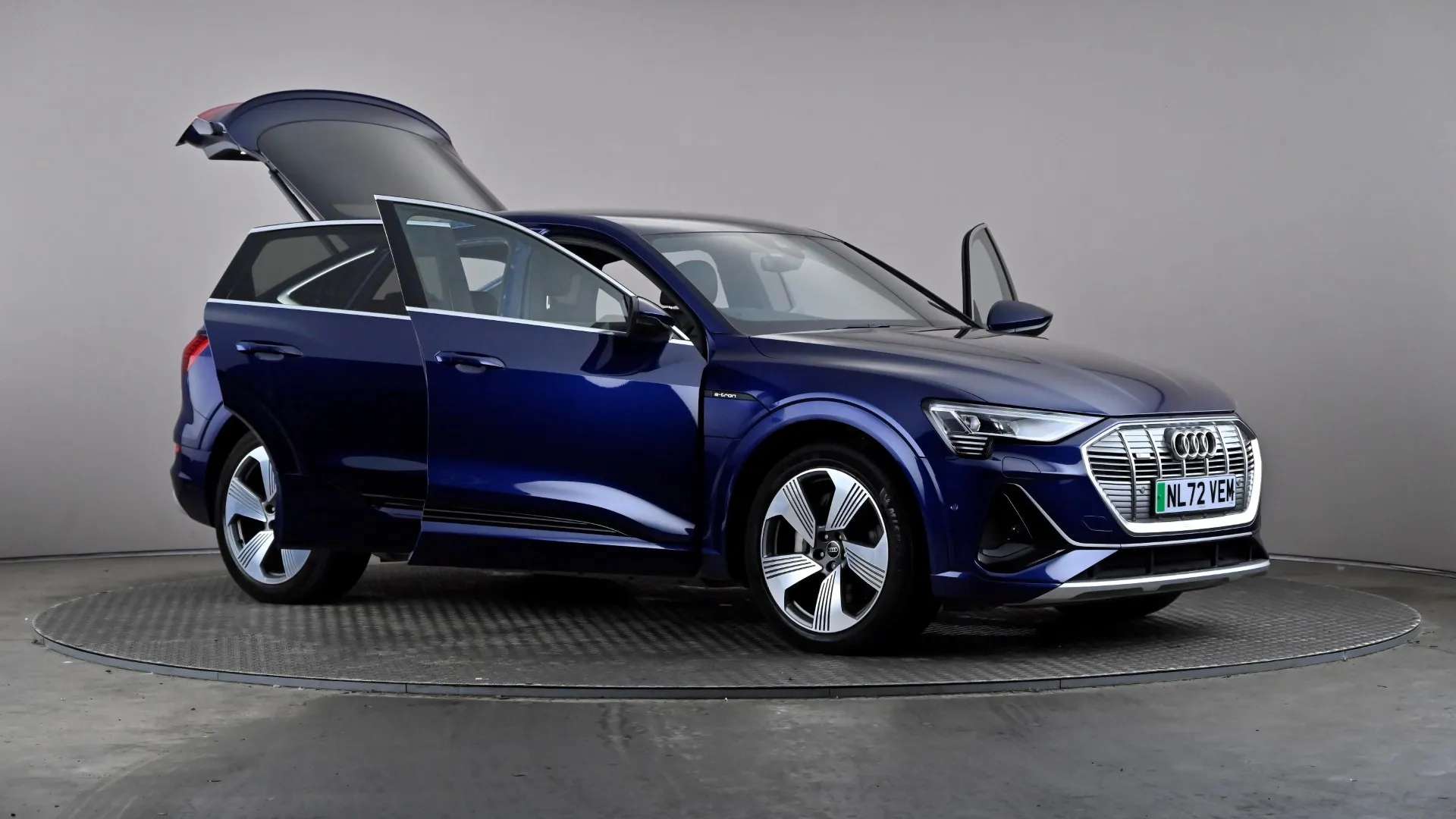 2022 AUDI E-TRON 2022 AUDI E-TRON