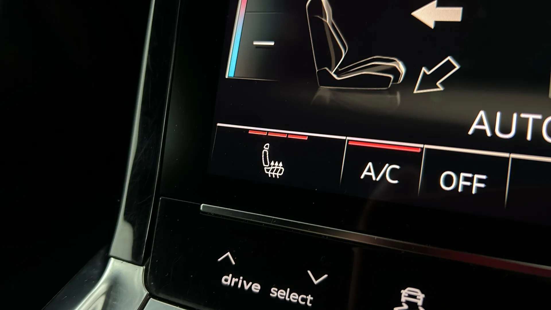 2022 AUDI E-TRON 2022 AUDI E-TRON