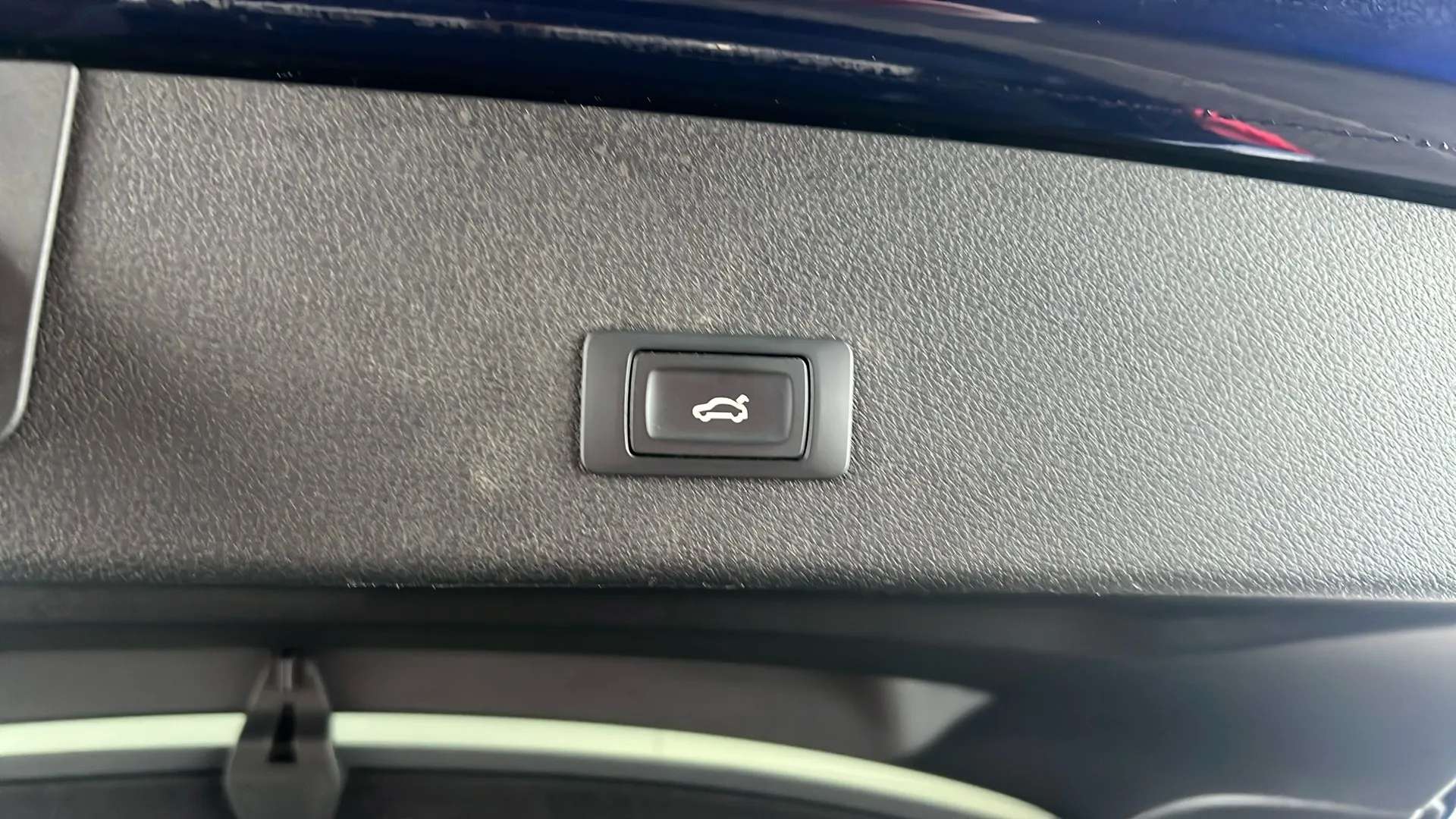 2022 AUDI E-TRON 2022 AUDI E-TRON