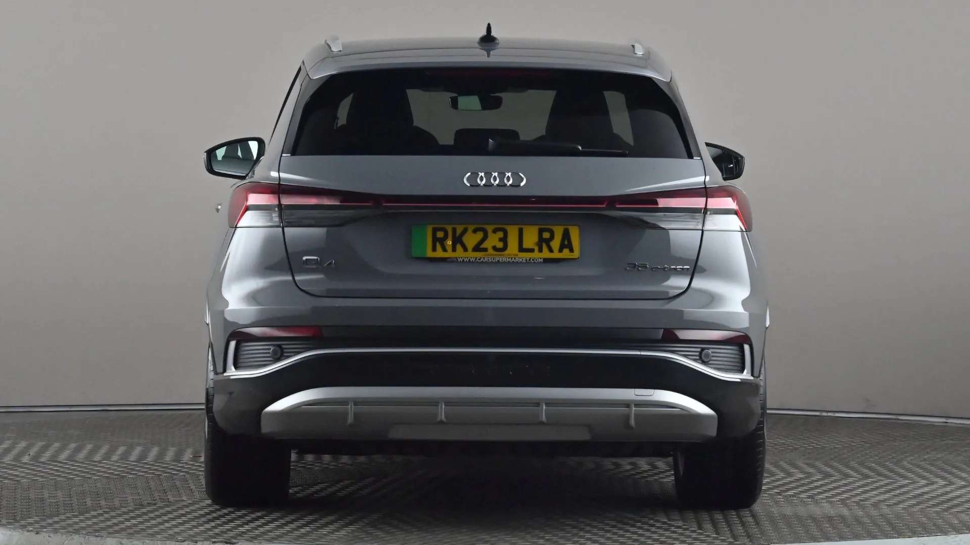2023 AUDI Q4 2023 AUDI Q4