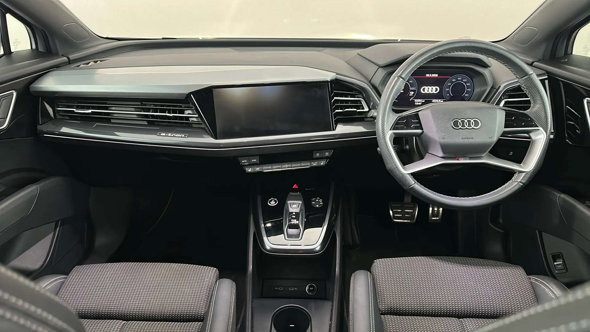 2023 AUDI Q4 2023 AUDI Q4