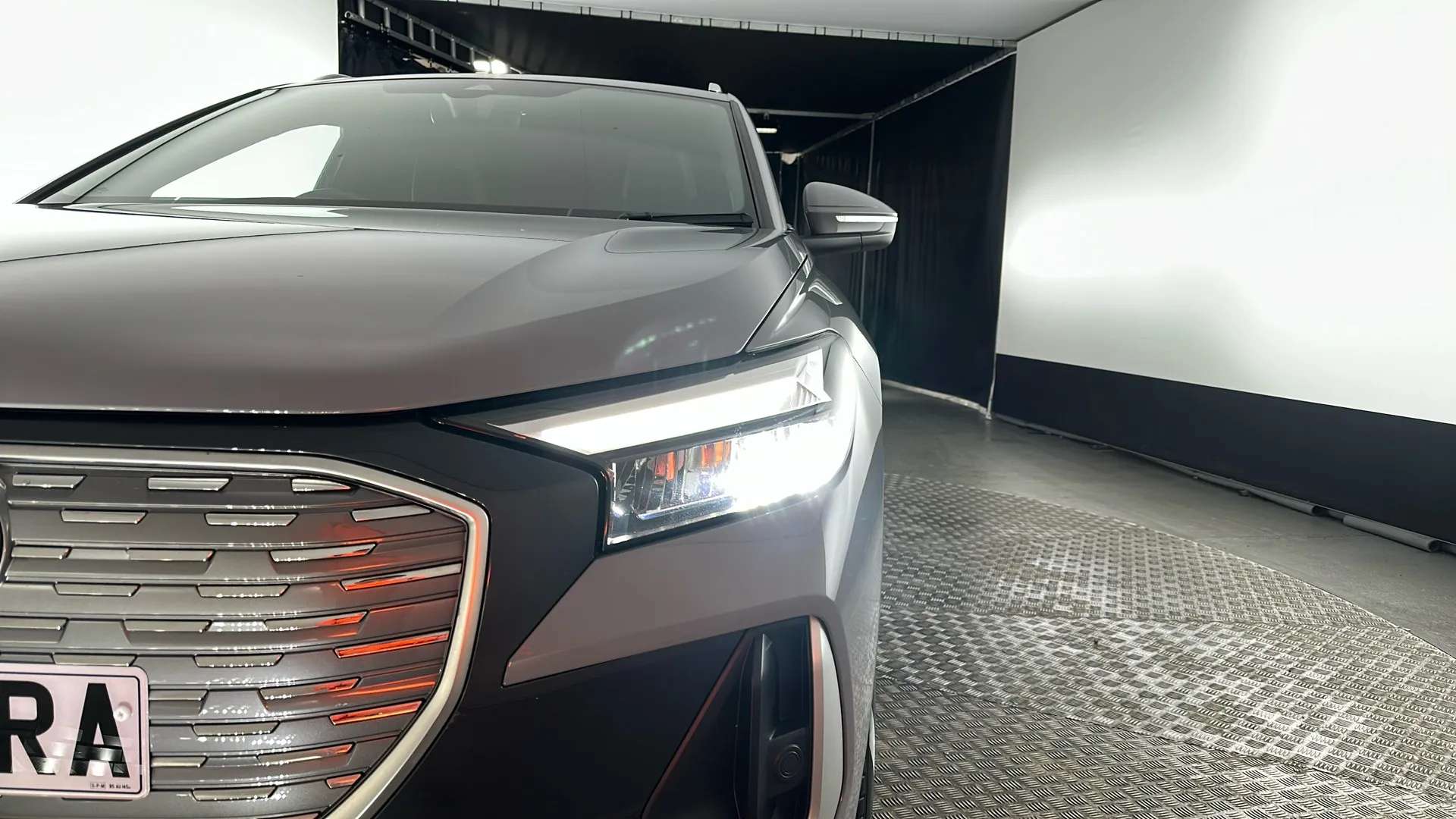 2023 AUDI Q4 2023 AUDI Q4