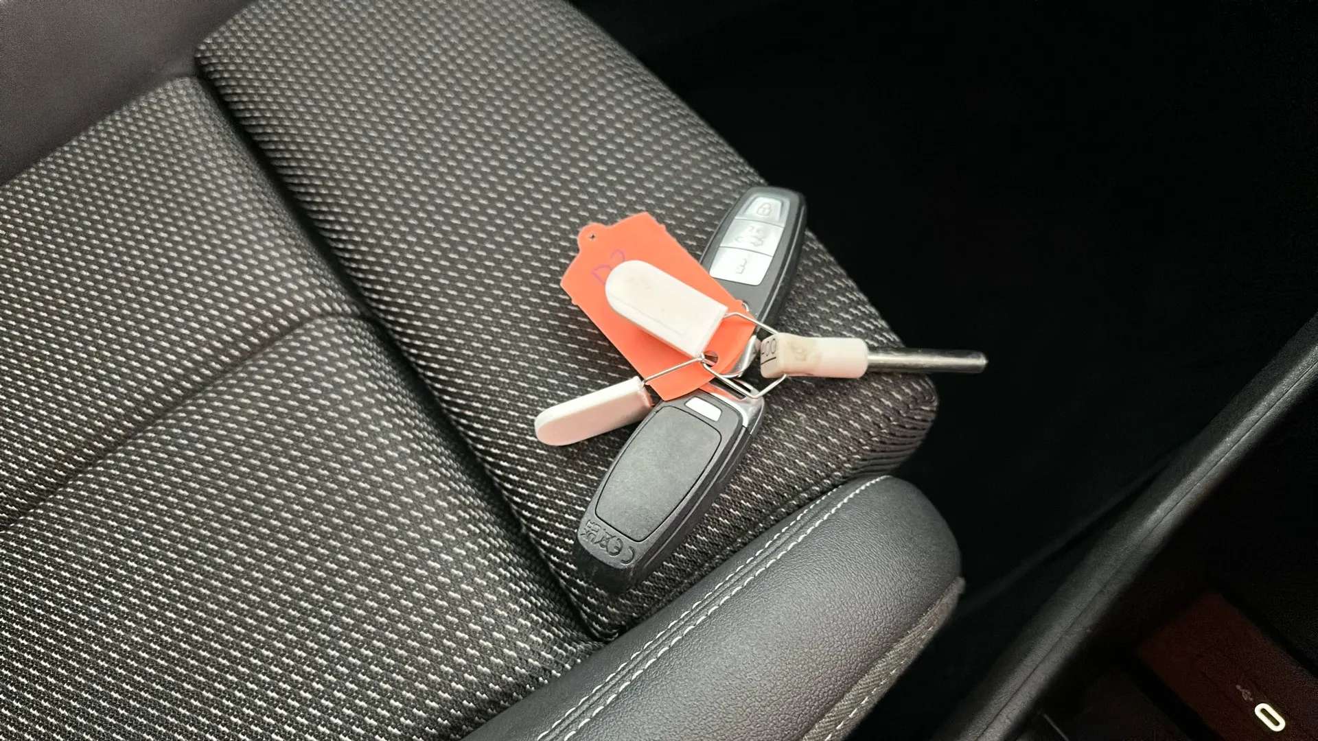 2023 AUDI Q4 2023 AUDI Q4